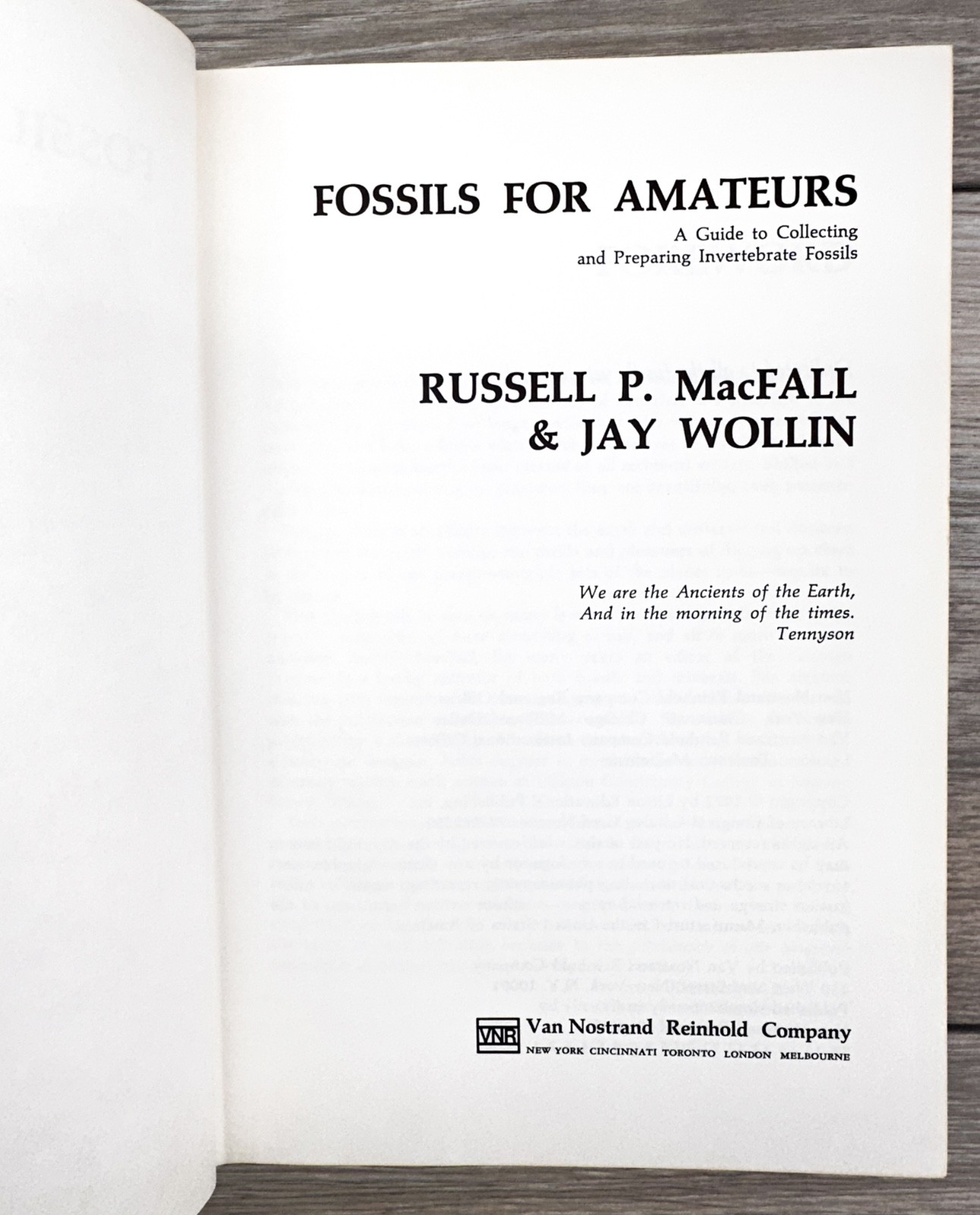 Fossils for Amateurs MacFall Wollin 1972 First Edition HC w/ DJ Van Nostrand