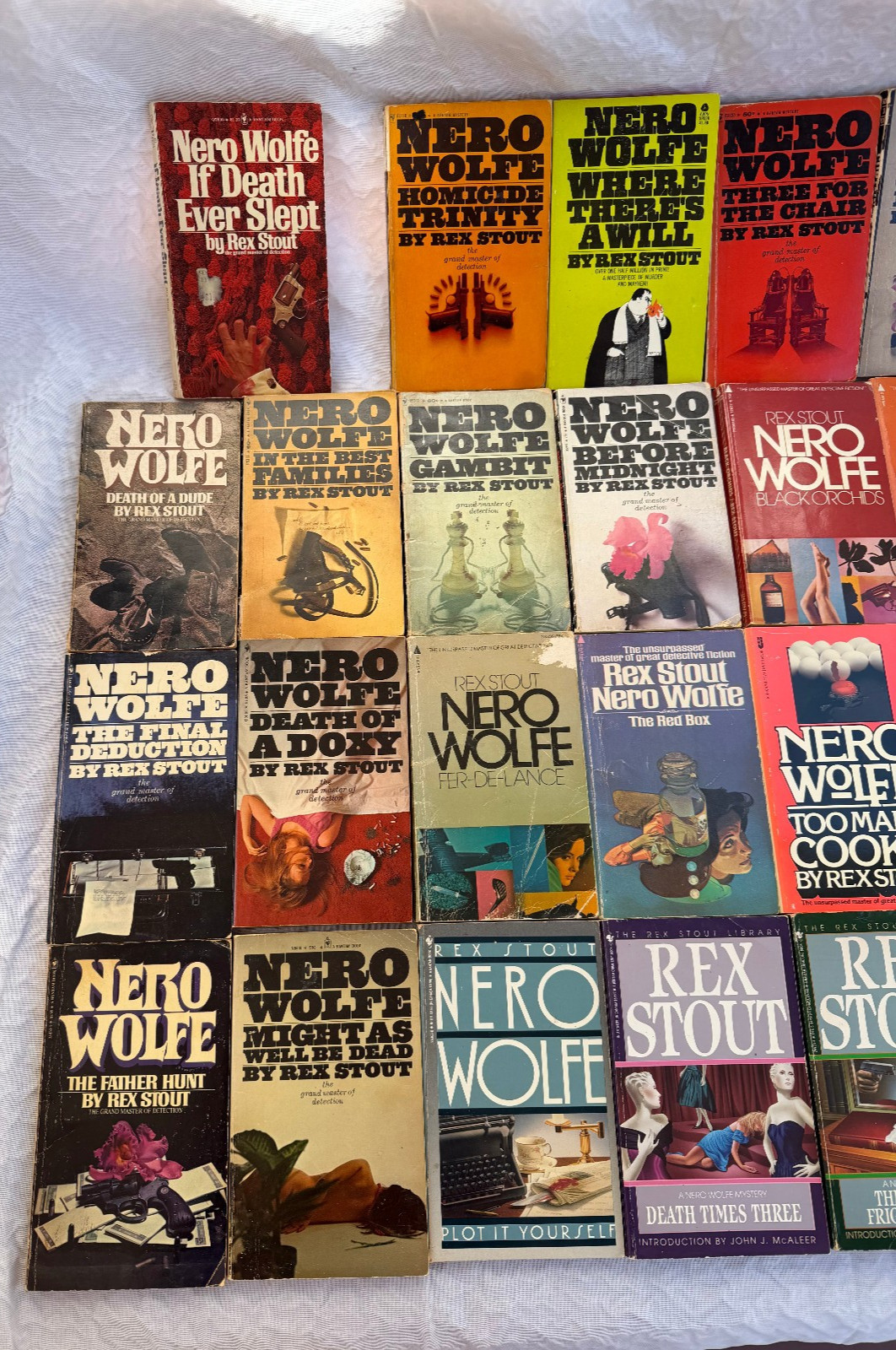 Rex Stout Lot of 39 Paperback Books Mysteries Nero Wolfe Vintage detective 1980s