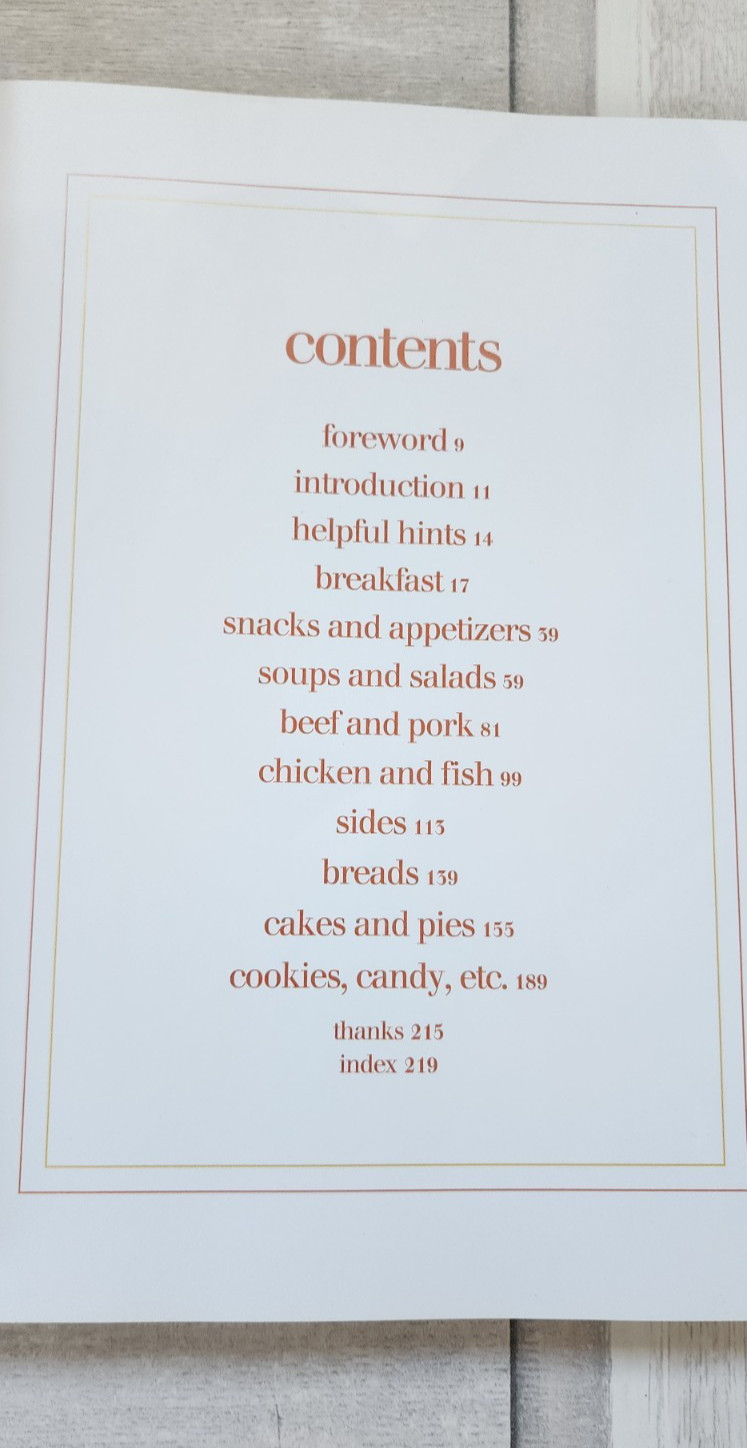 Home Cooking Trisha Yearwood paperback cookbook 2010 Southern recipes 223 pages