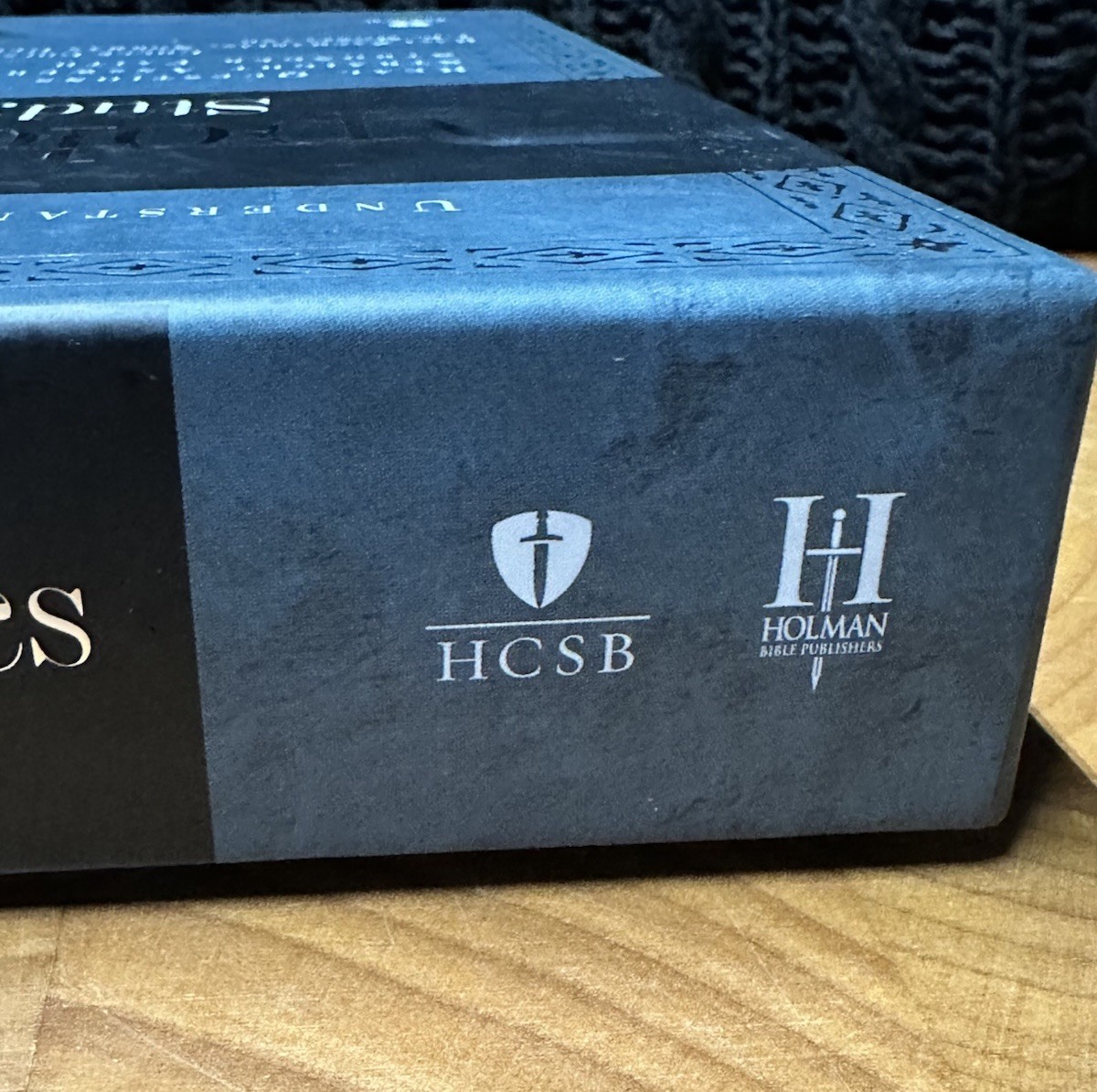 New! The Apologetics Study Bible – HCSB – Mahogany Duotone Simulated Leather