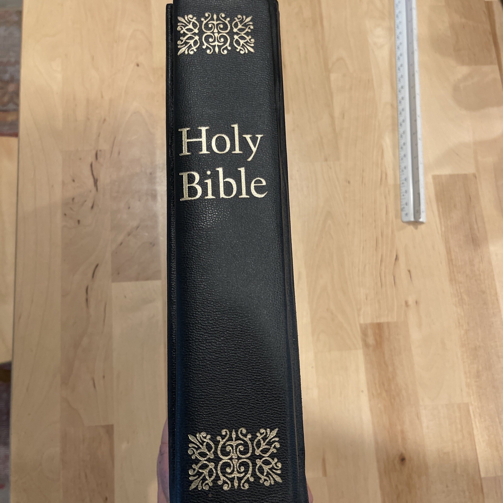 HOLY BIBLE 1970 King James Vintage HOLMAN Large Print Family Bible Illustrated