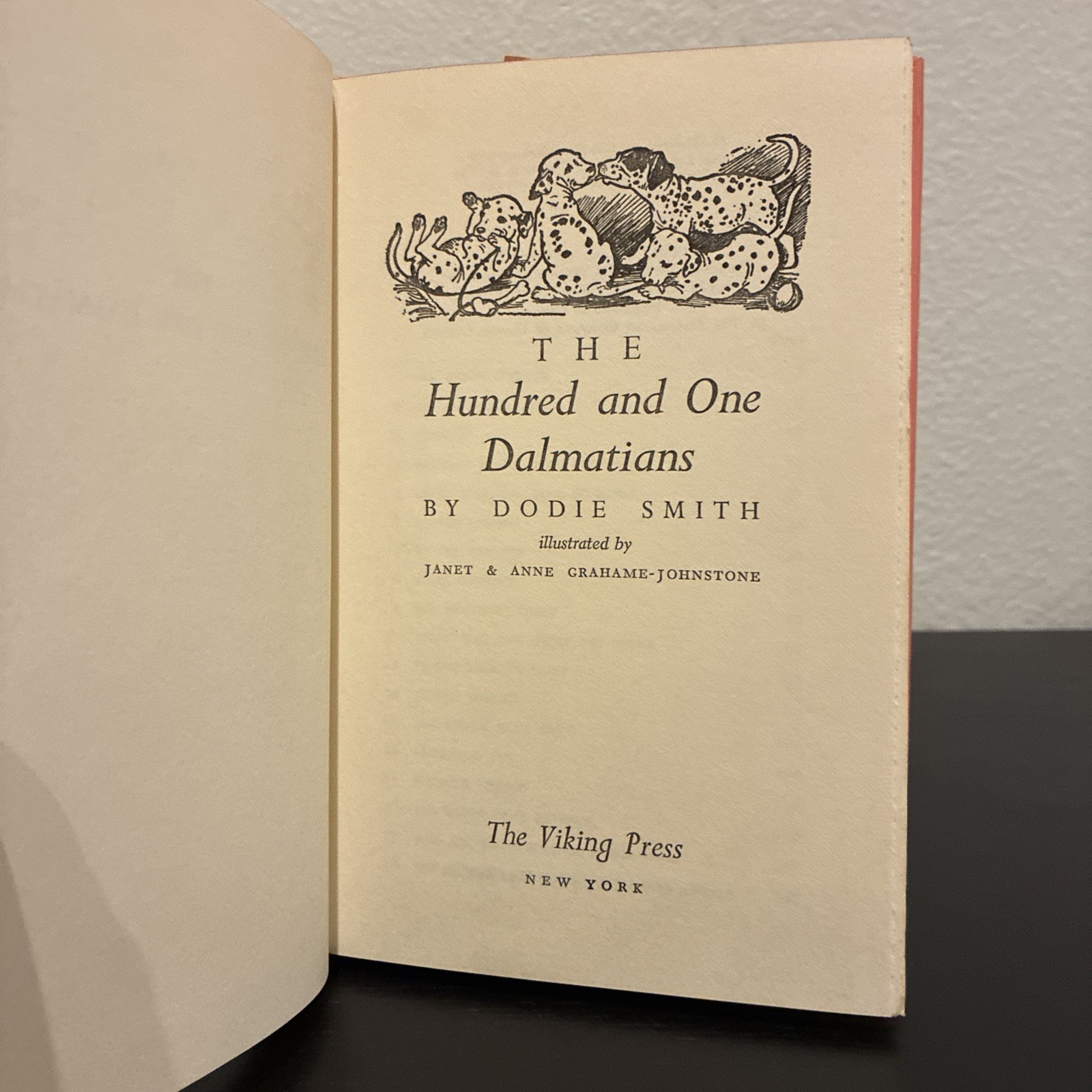 The Hundred and One Dalmatians – Dodie Smith – 1957 Book Club Edition – HCDJ
