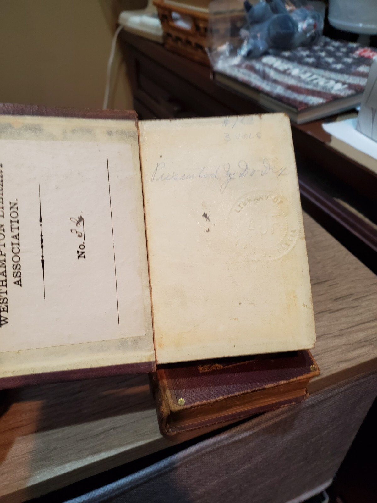 1929 MDCCCXXIX Vol II III IV Byron’s Works OF LORD BYRON Leather Bound Gilt edg