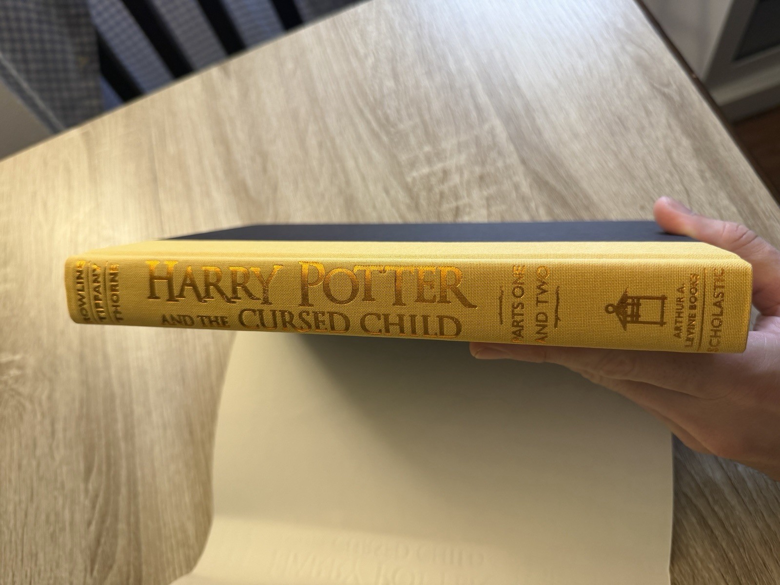 Harry Potter and the Cursed Child – Parts One & Two : The Official Script…