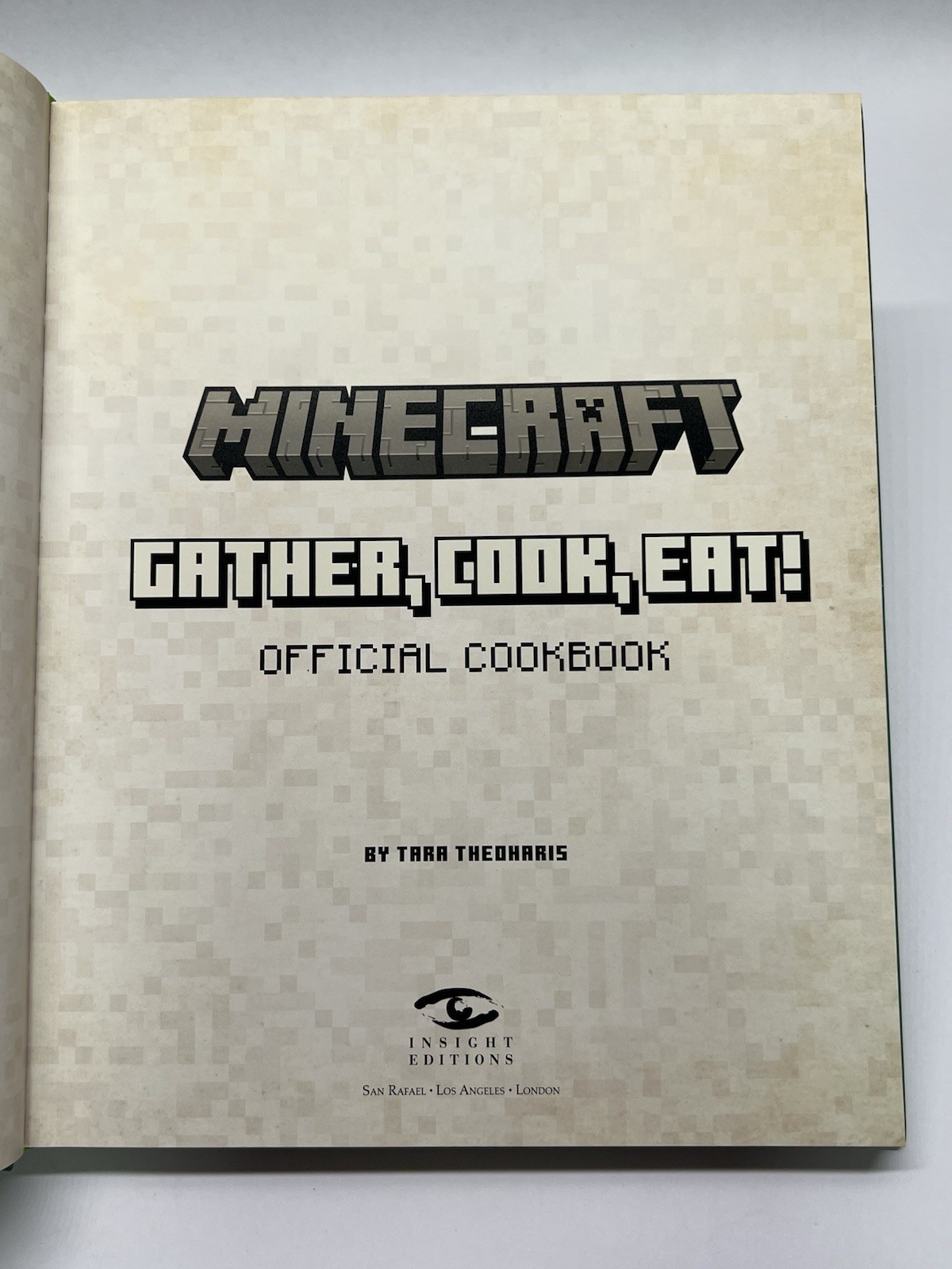 Minecraft Gather, Cook. Eat! Cookbook By Tara Theoharis