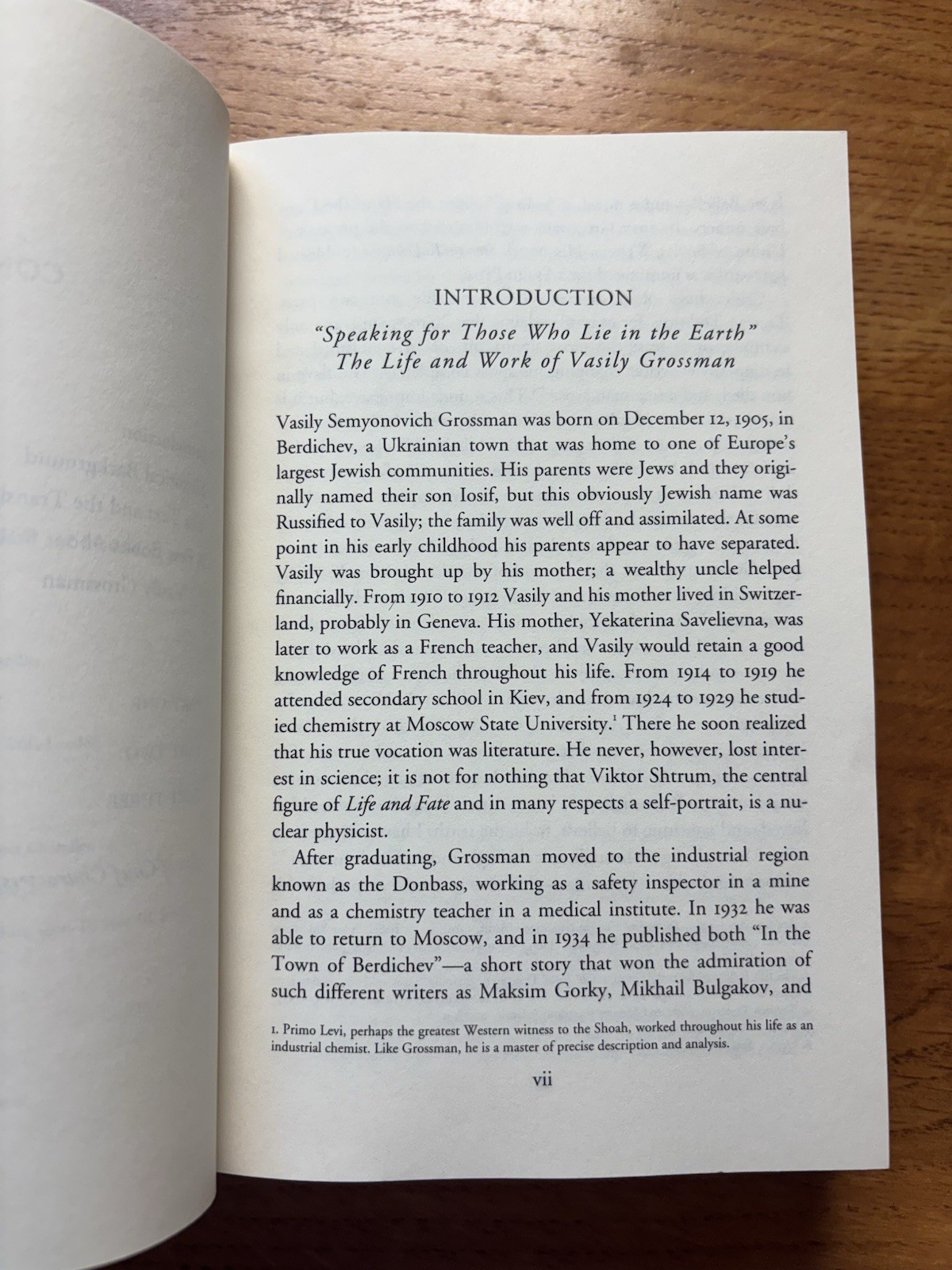 Life and Fate (New York Review Books Classics) Like New Cond