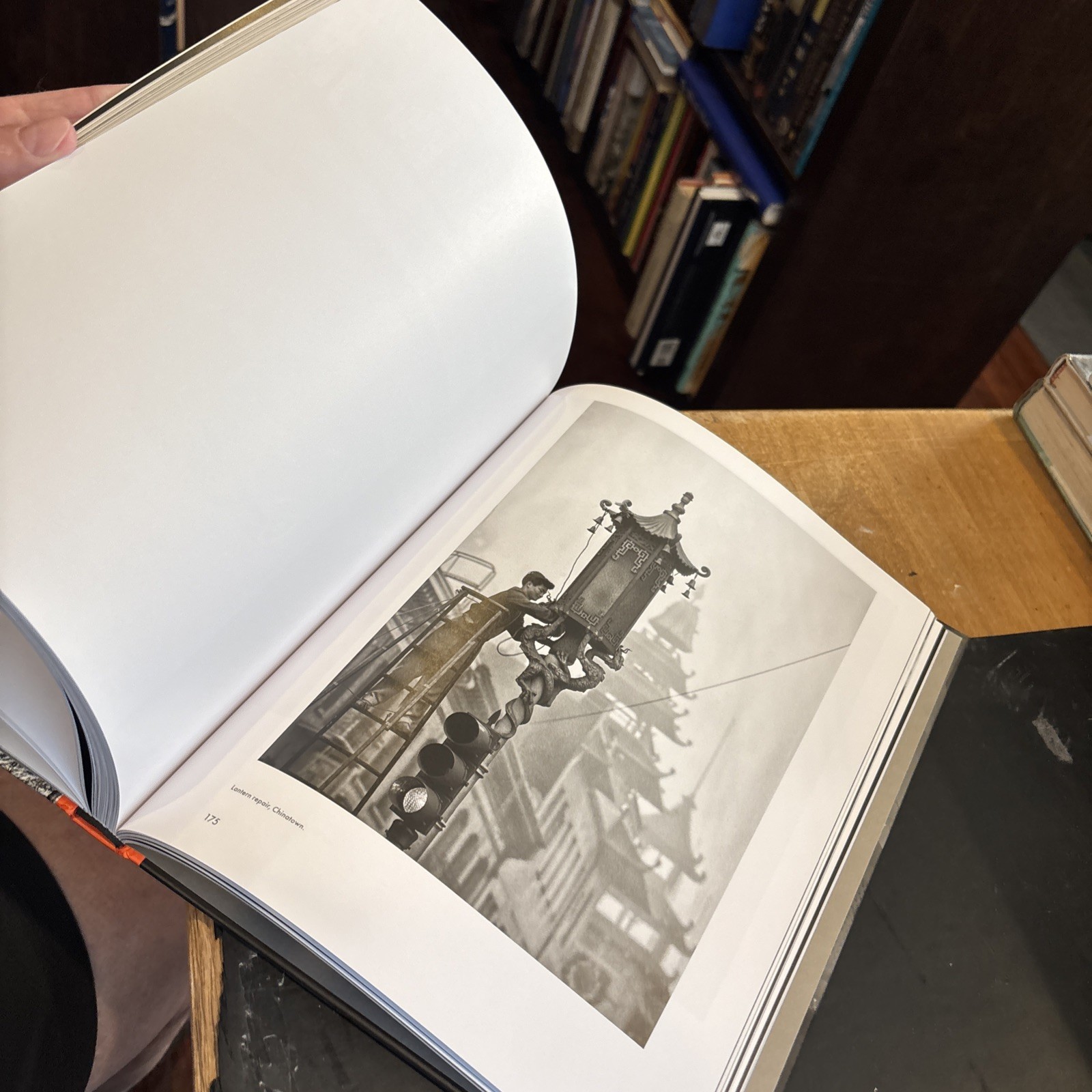 SAN FRANCISCO, PORTRAIT A CITY : 1940-1960 SIGNED Fred Lyon 2014 HC Photography