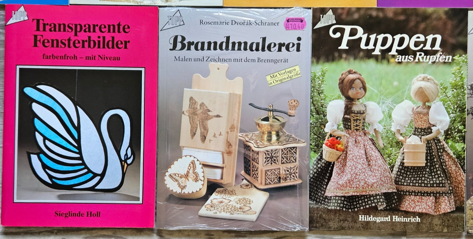 19 ’90s Topp Hobby Crafts Books w/ Patterns. Written in German Language.