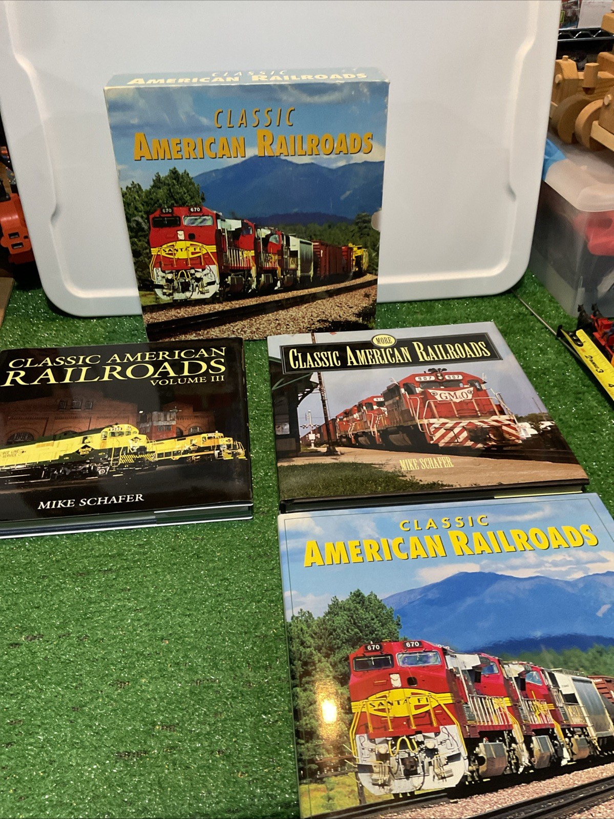 Classic American Railroad 3-Volume Set: Santa Fe, Pennsylvania, Southern Pacific