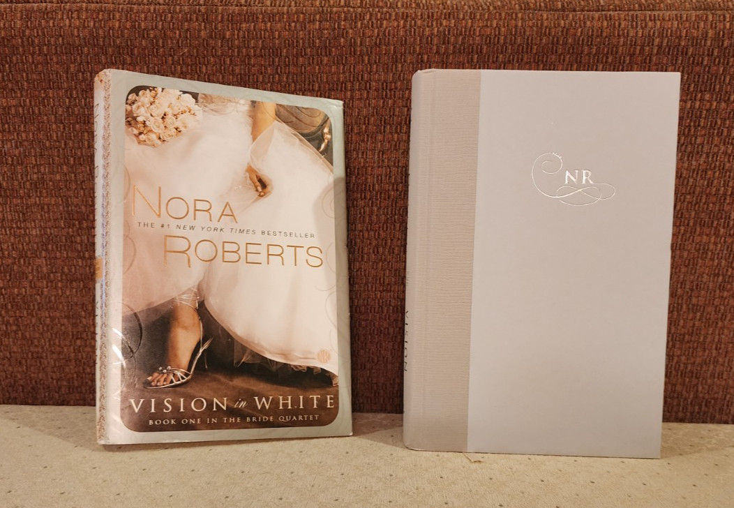 Signed – Vision in White by Nora Roberts Hardback w/Dust Cover *READ*