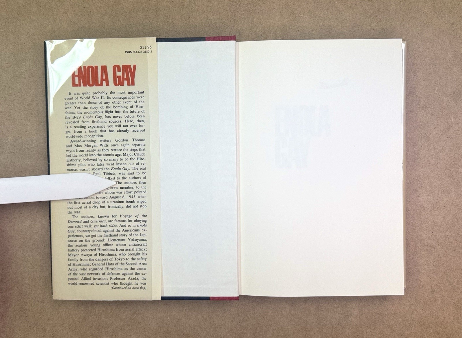 Enola Gay 1st Edition by Thomas & Witts 1977 HCDJVG+Mylar Jacket Cover