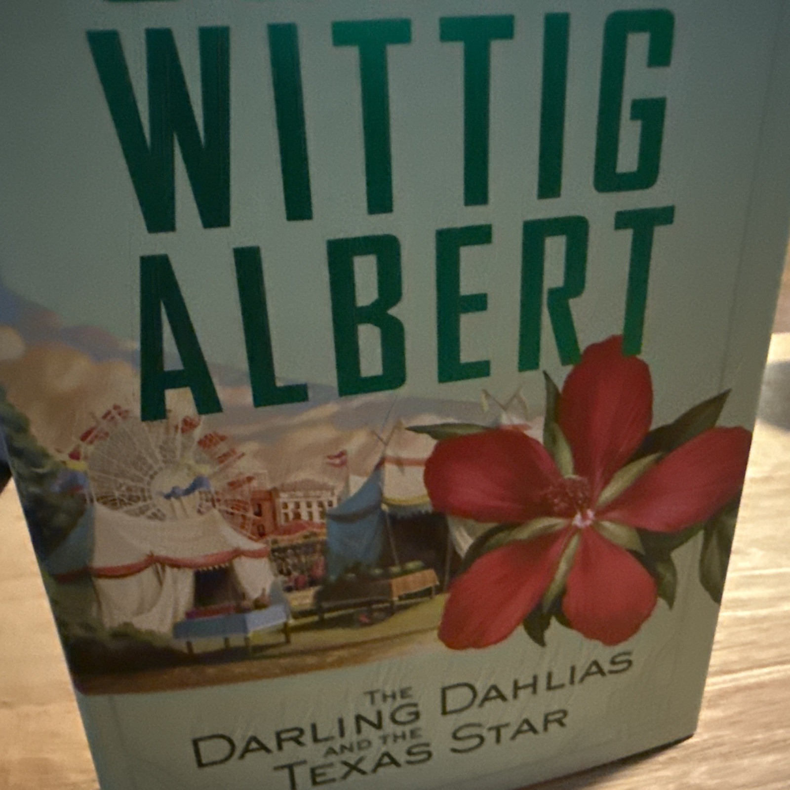 Darling Dahlias and the Texas Star by Susan Wittig Albert (2013, Hardcover)New