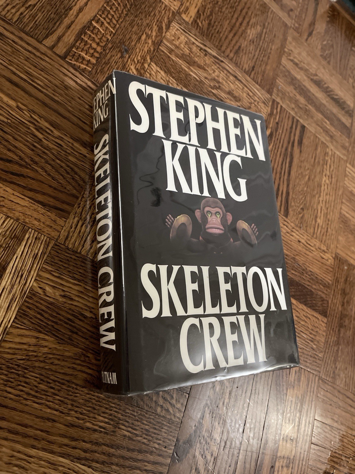 Skeleton Crew by Stephen King 1985 HC 7th Edition with Dust Jacket And Plastic