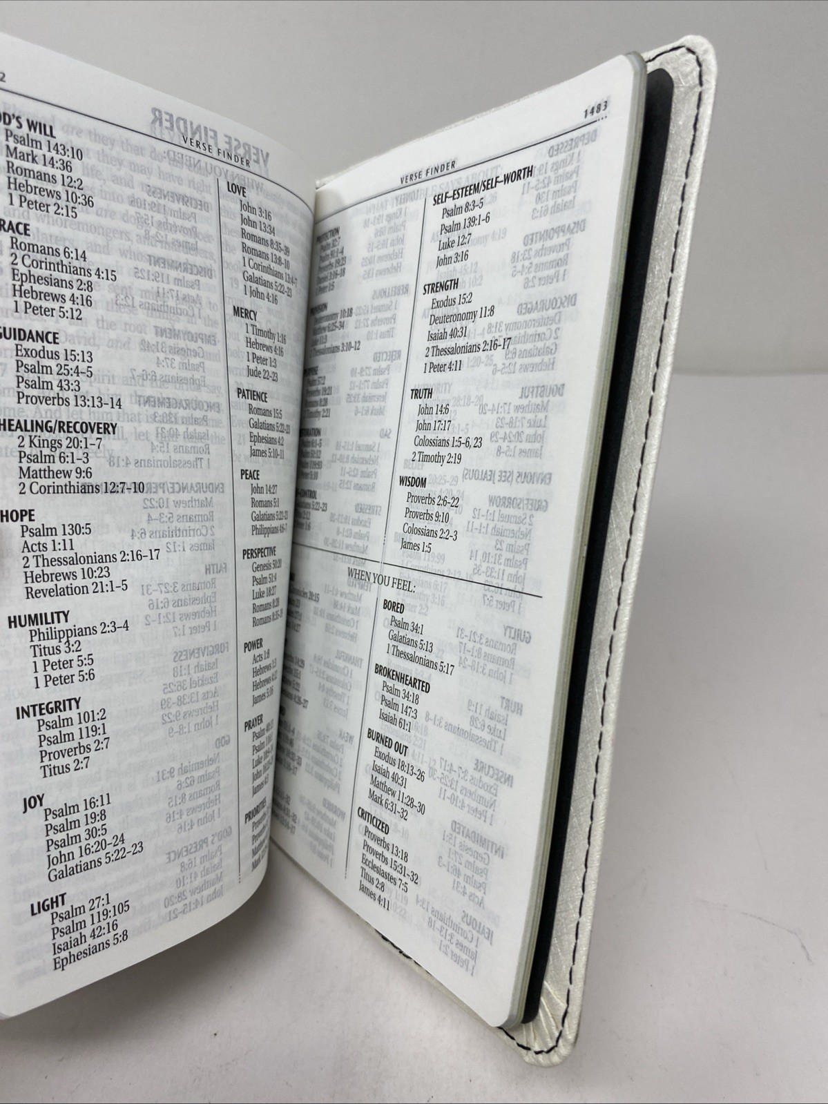 KJV Bible Compact Faux Leather White by Christian Art Gifts VG FREE SHIPPING!