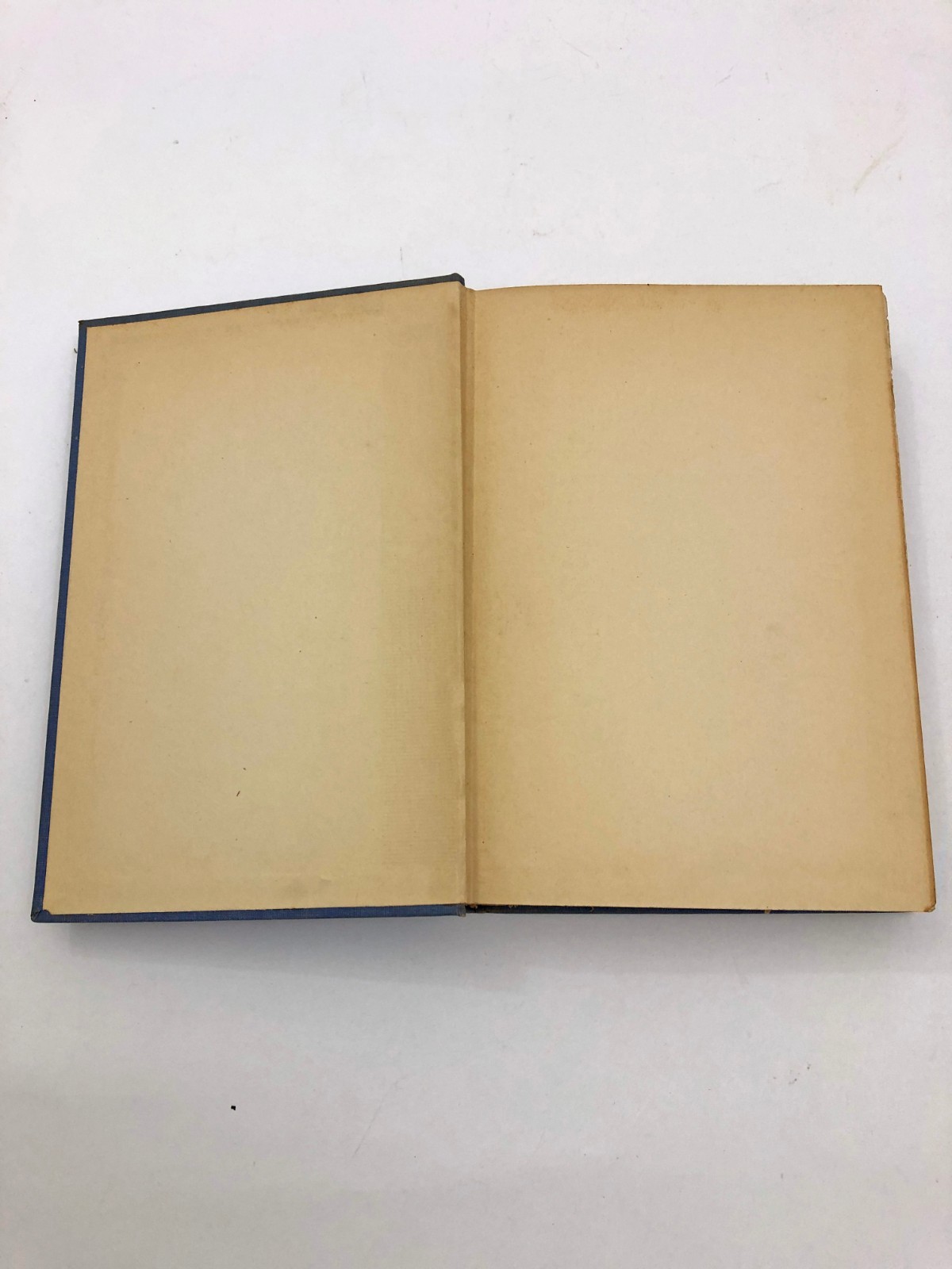The Expanding Universe Sir Arthur Eddington February 1933 1st Edition HB