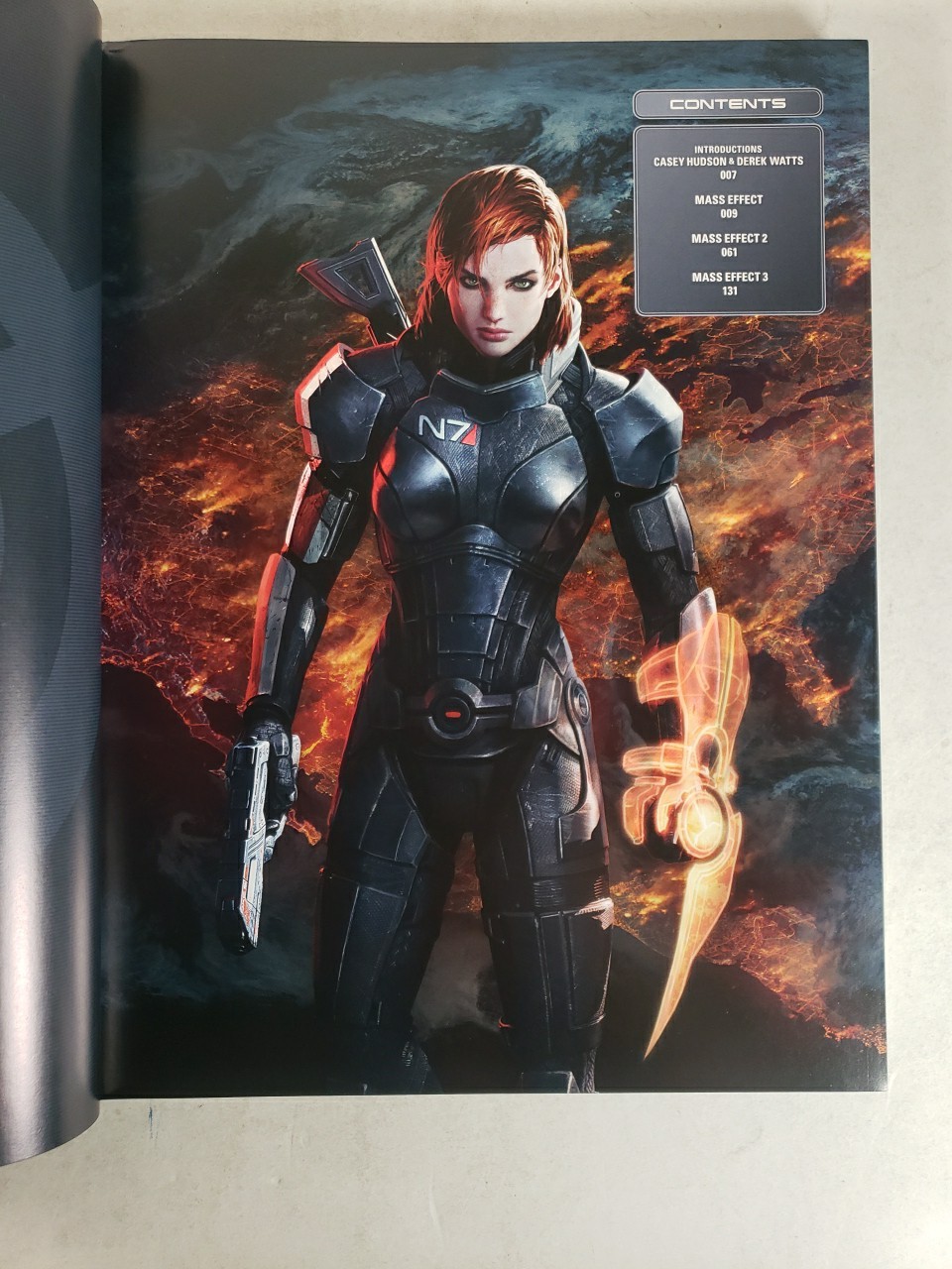 The Art of The Mass Effect Universe – Hardcover By Casey Hudson – First Edition
