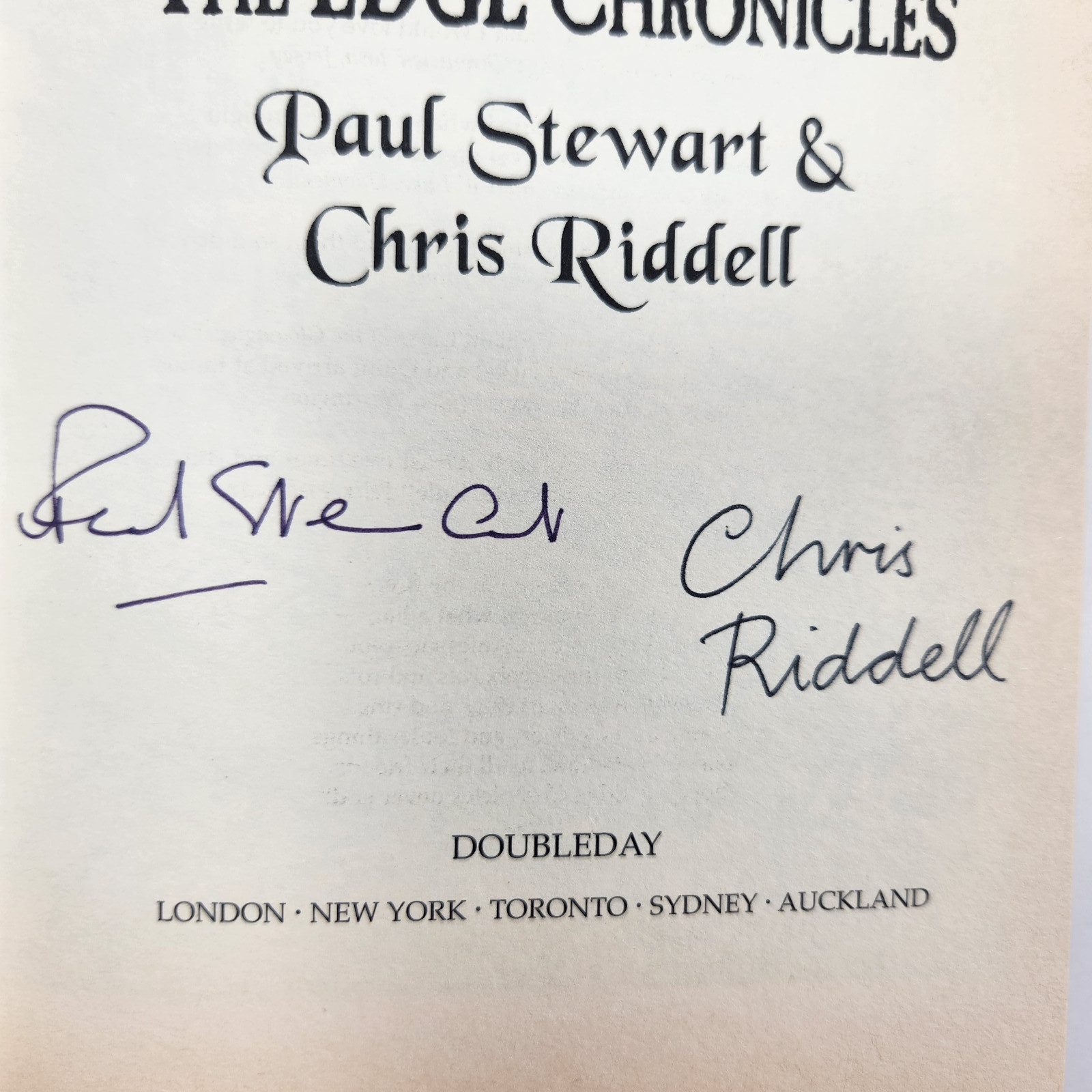 DUAL SIGNED Vox Paul Stewart Chris Riddell UK 1st Ed Sky Pirates Fantasy HC