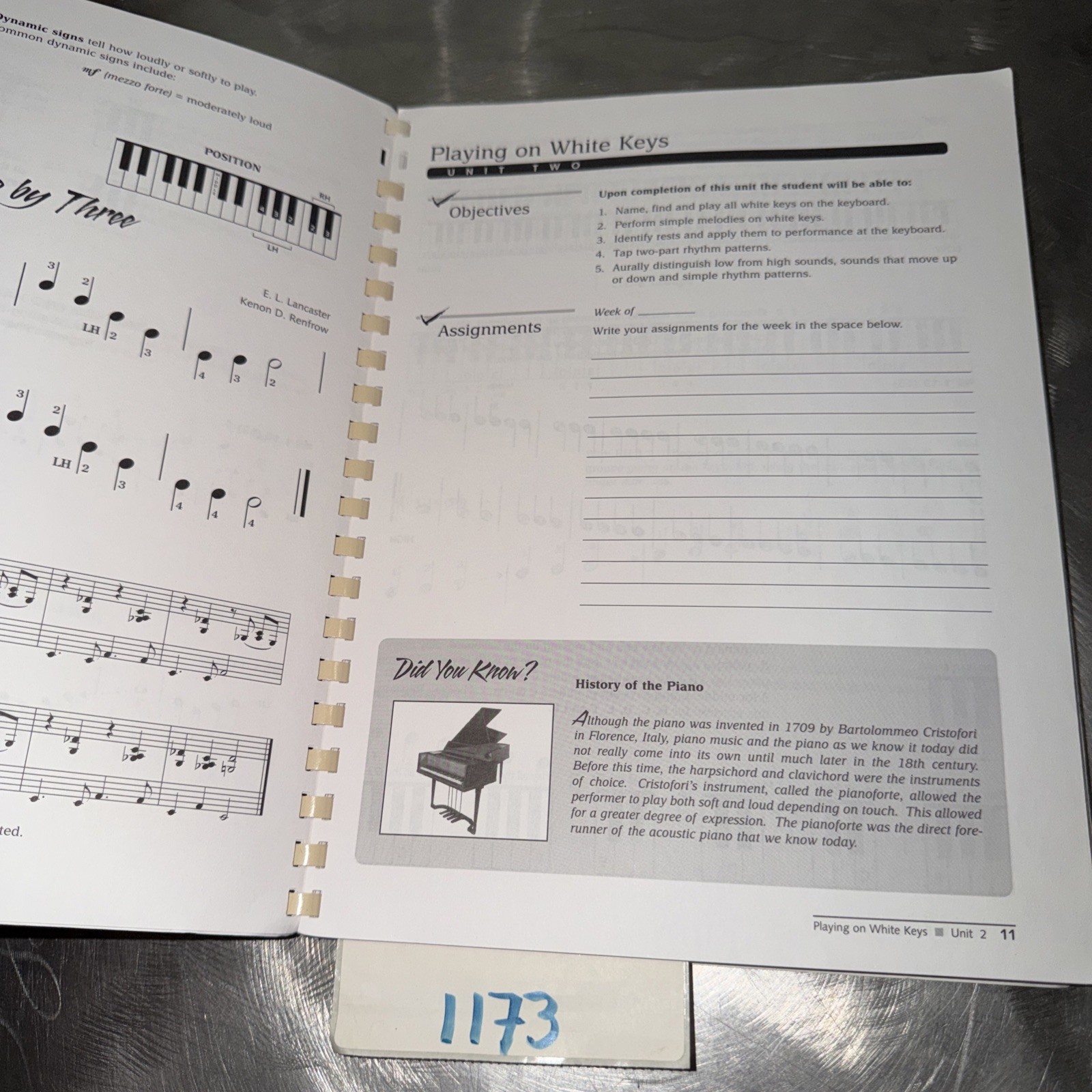 Alfred’s Piano 101, Bk 1: An Exciting Group Course for Adults Who Want to Play P