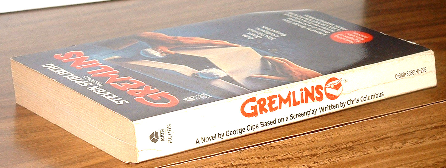 GEORGE GIPE/Chris Columbus GREMLINS MOVIE TIE-IN 8 FULL-COLOR PHOTO PP SPIELBERG