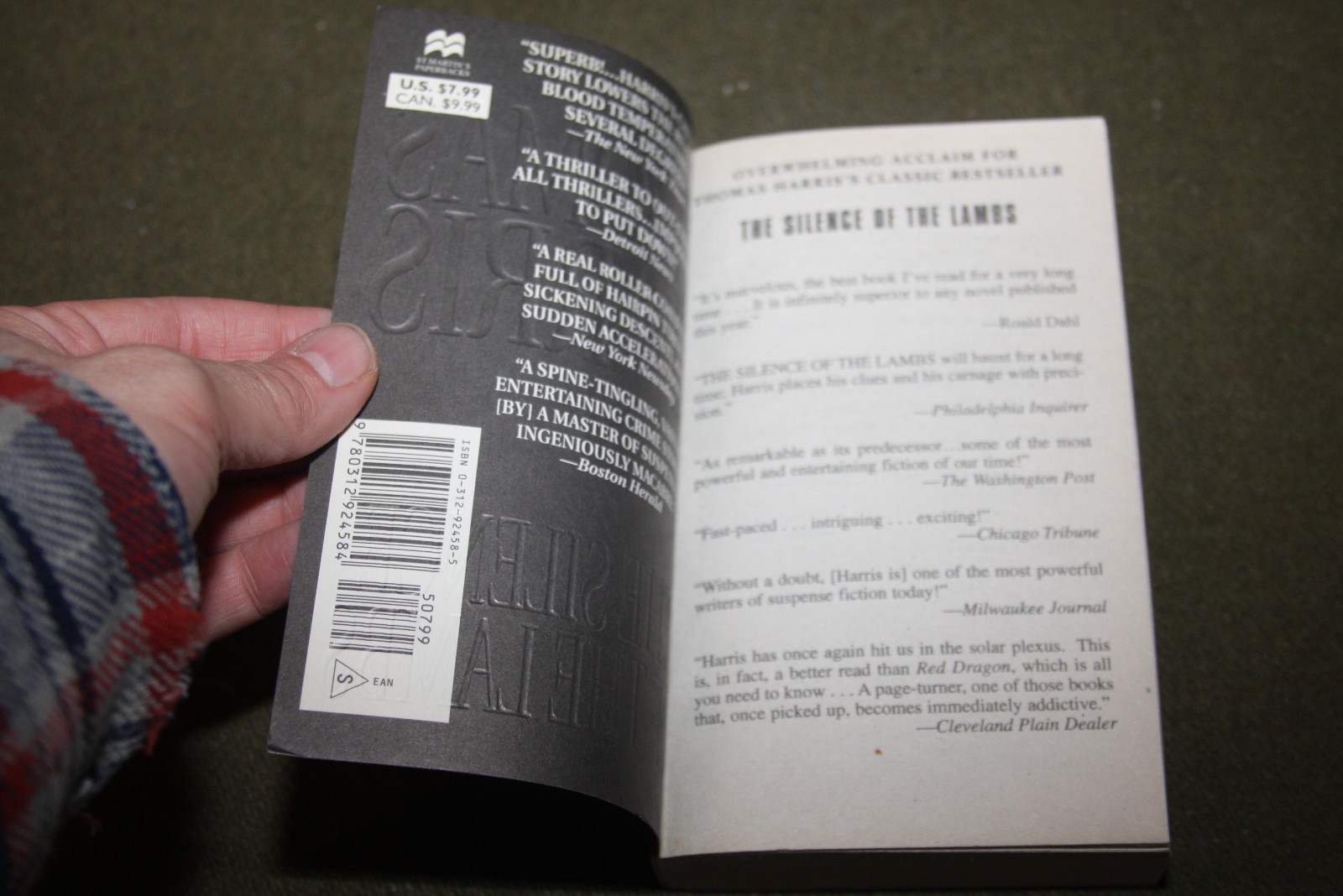 The Silence of the Lambs by Thomas Harris 1989 PB 54th Print w/ Embossed Cover
