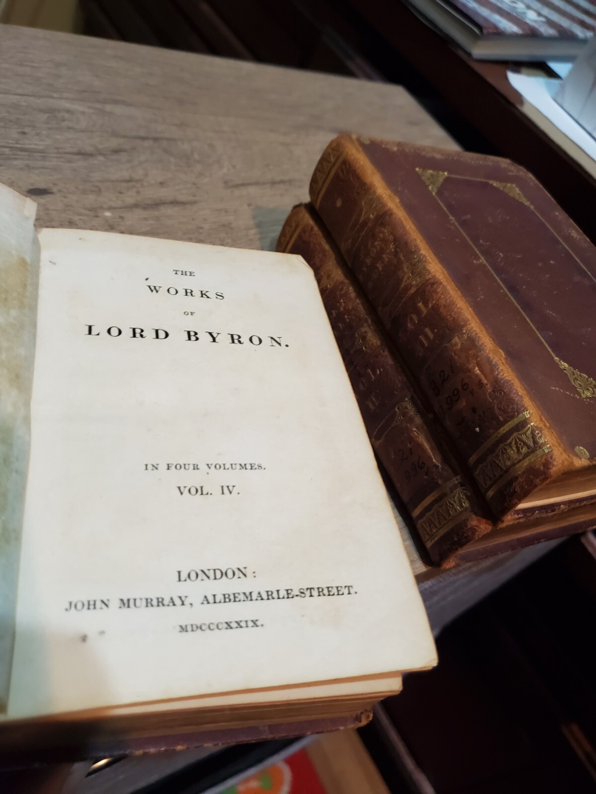 1929 MDCCCXXIX Vol II III IV Byron’s Works OF LORD BYRON Leather Bound Gilt edg