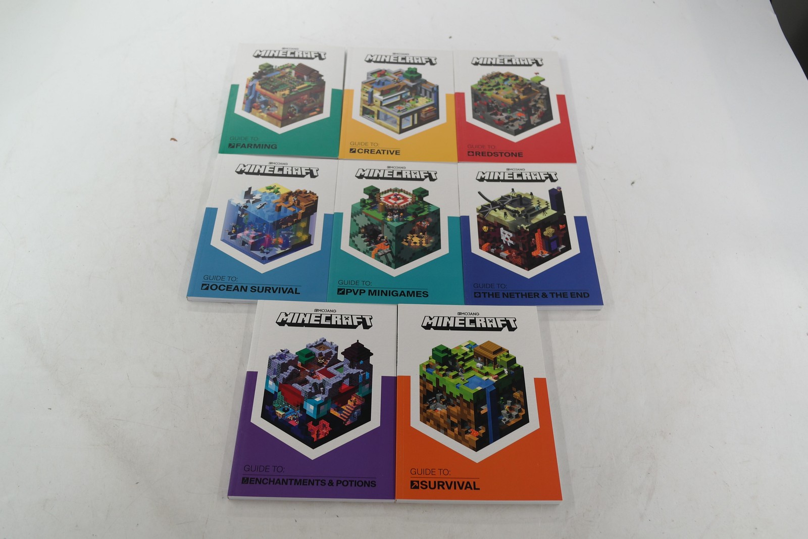 Minecraft Minecraft Collection Mojang AB Farshore Green Box Set 8 Books PB 2020