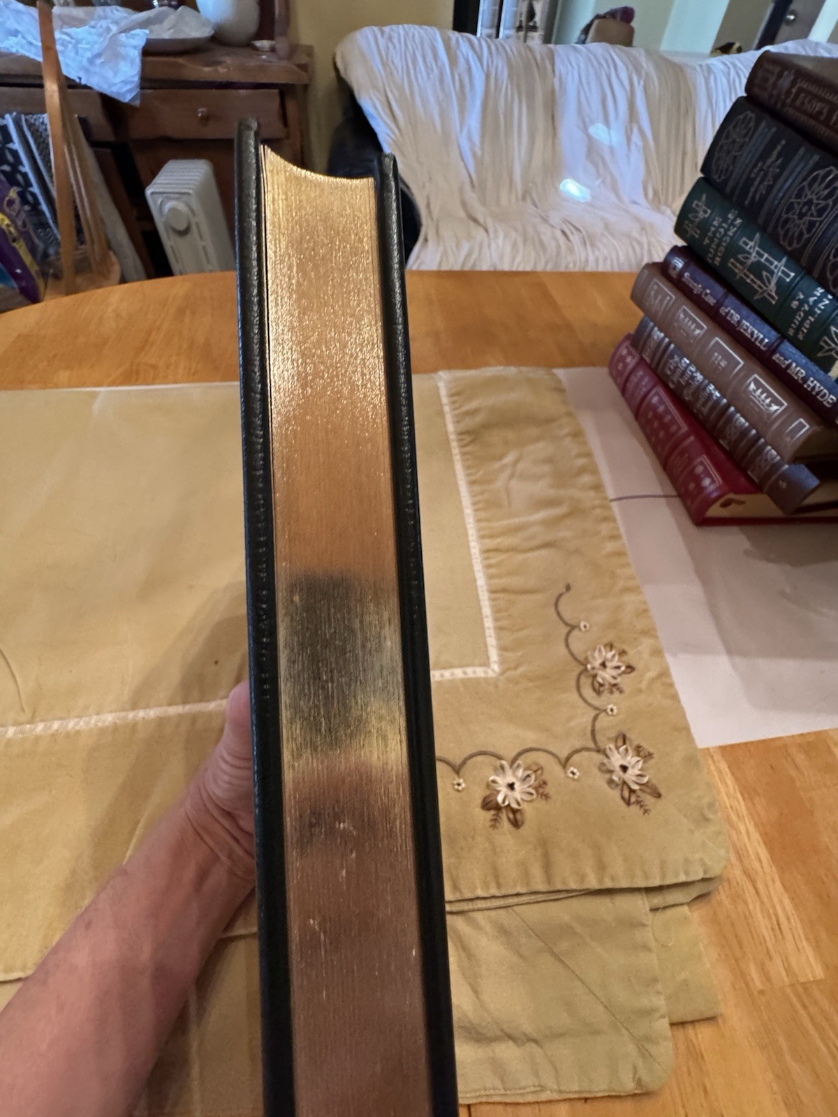 The Easton Press A Tale of Two Cities Charles Dickens Leather HC Illus Coll Ed