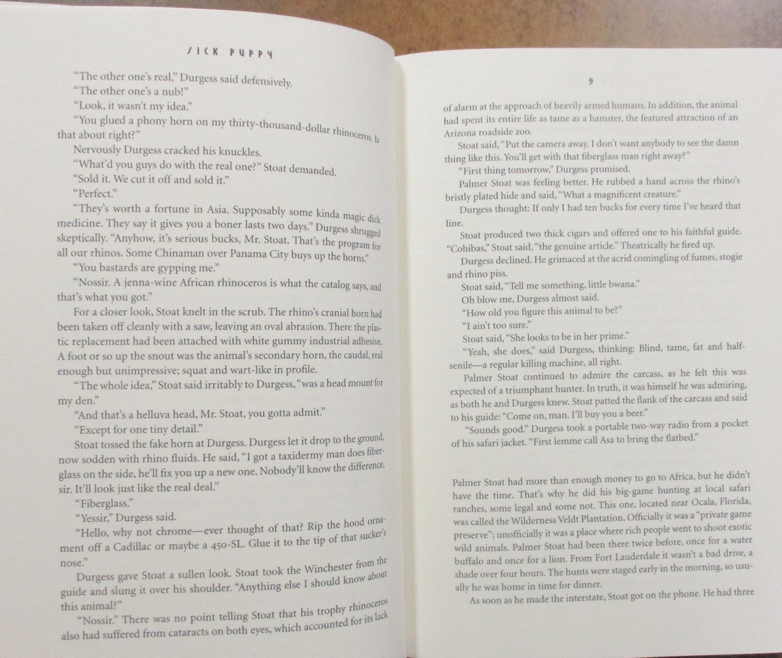 Carl Hiaasen “Sick Puppy” Hardcover Book (2000) First Edition