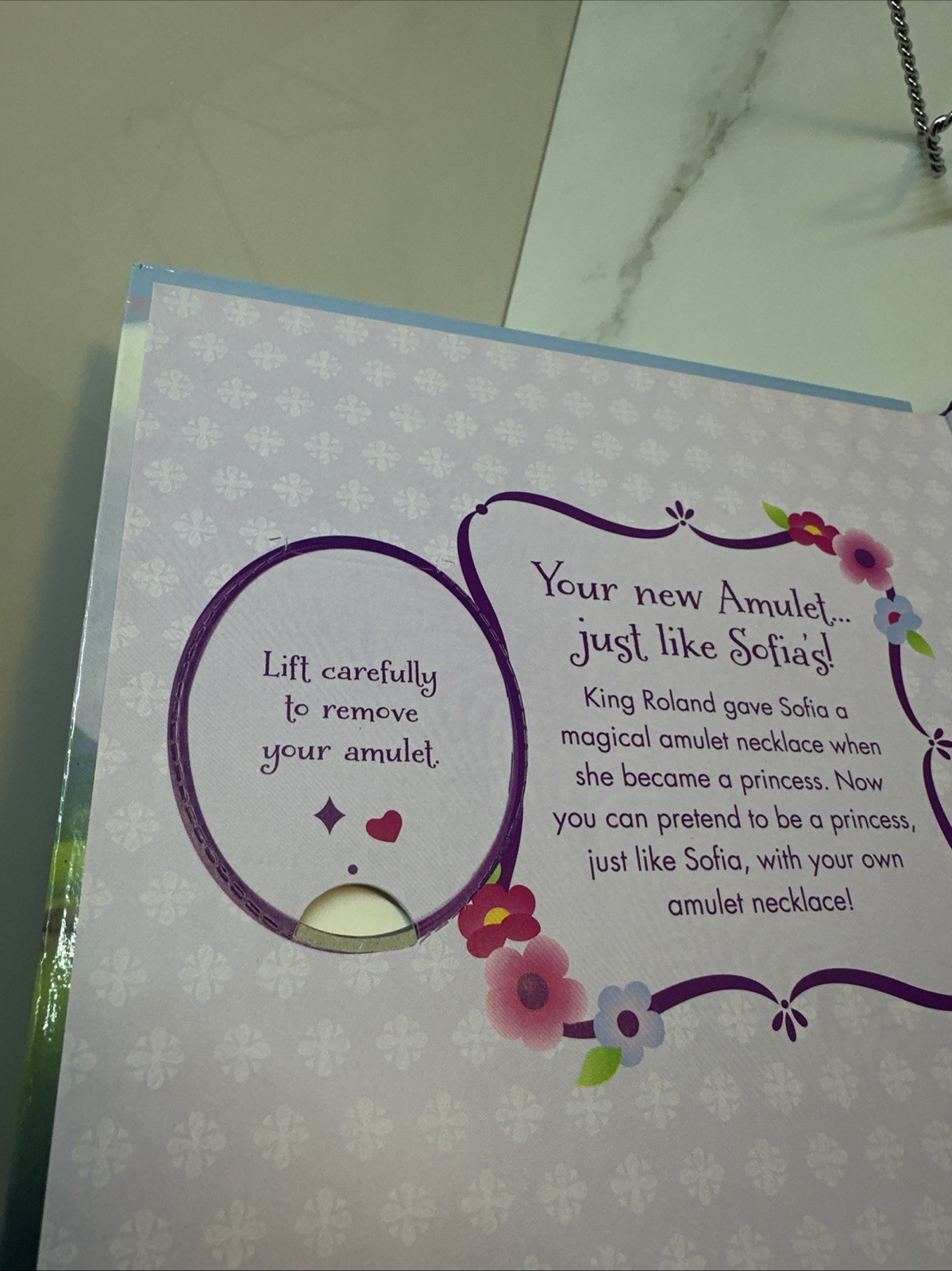 Disney Sofia the First Becoming a Princess Storybook and Amulet Necklace Gift
