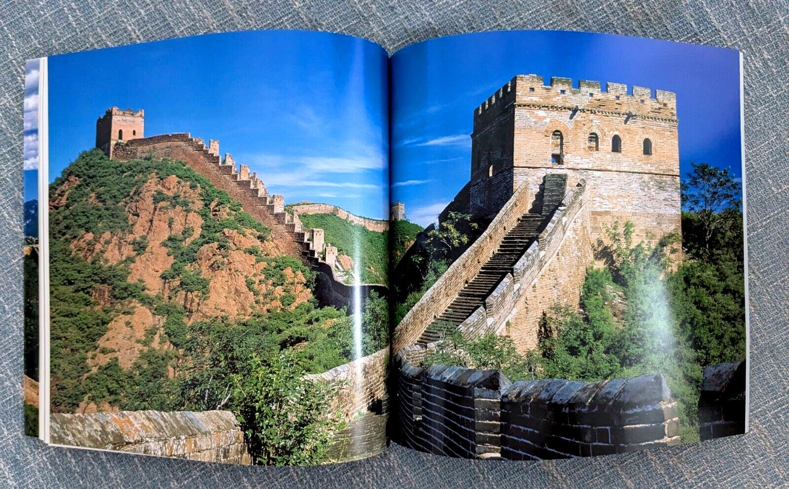 The Great Wall World Cultural Heritage Site by Peijin Lan – Multiple Languages