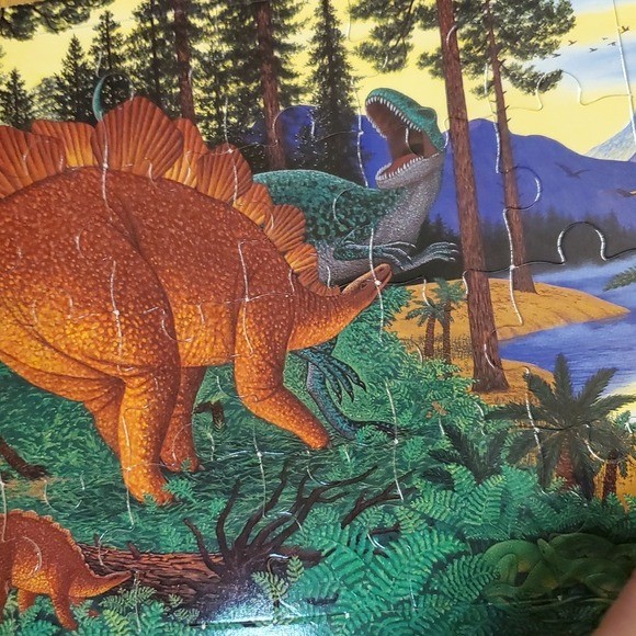 Jigsaw Dinosaurs Puzzle Book