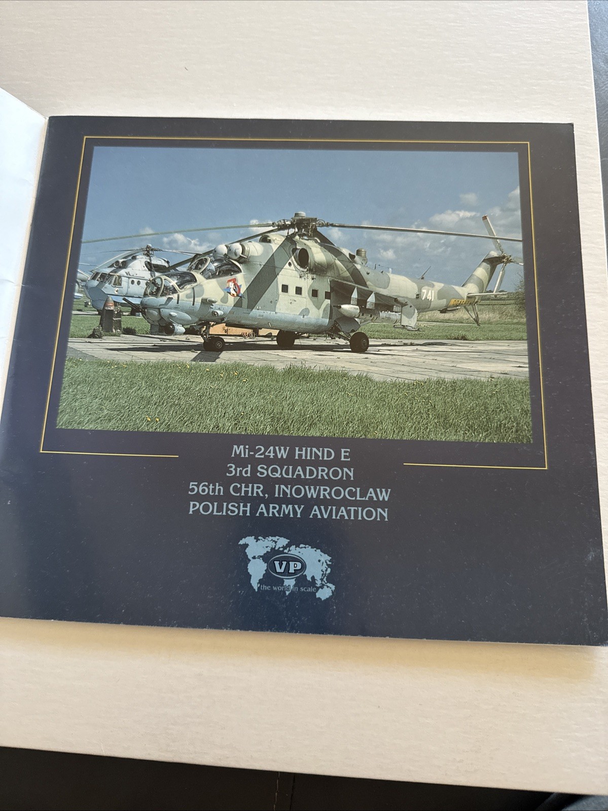 VERLINDEN Lock On #16 Aircraft Photo Ref. Book Mi-24W Hind E Gunship #733 C51