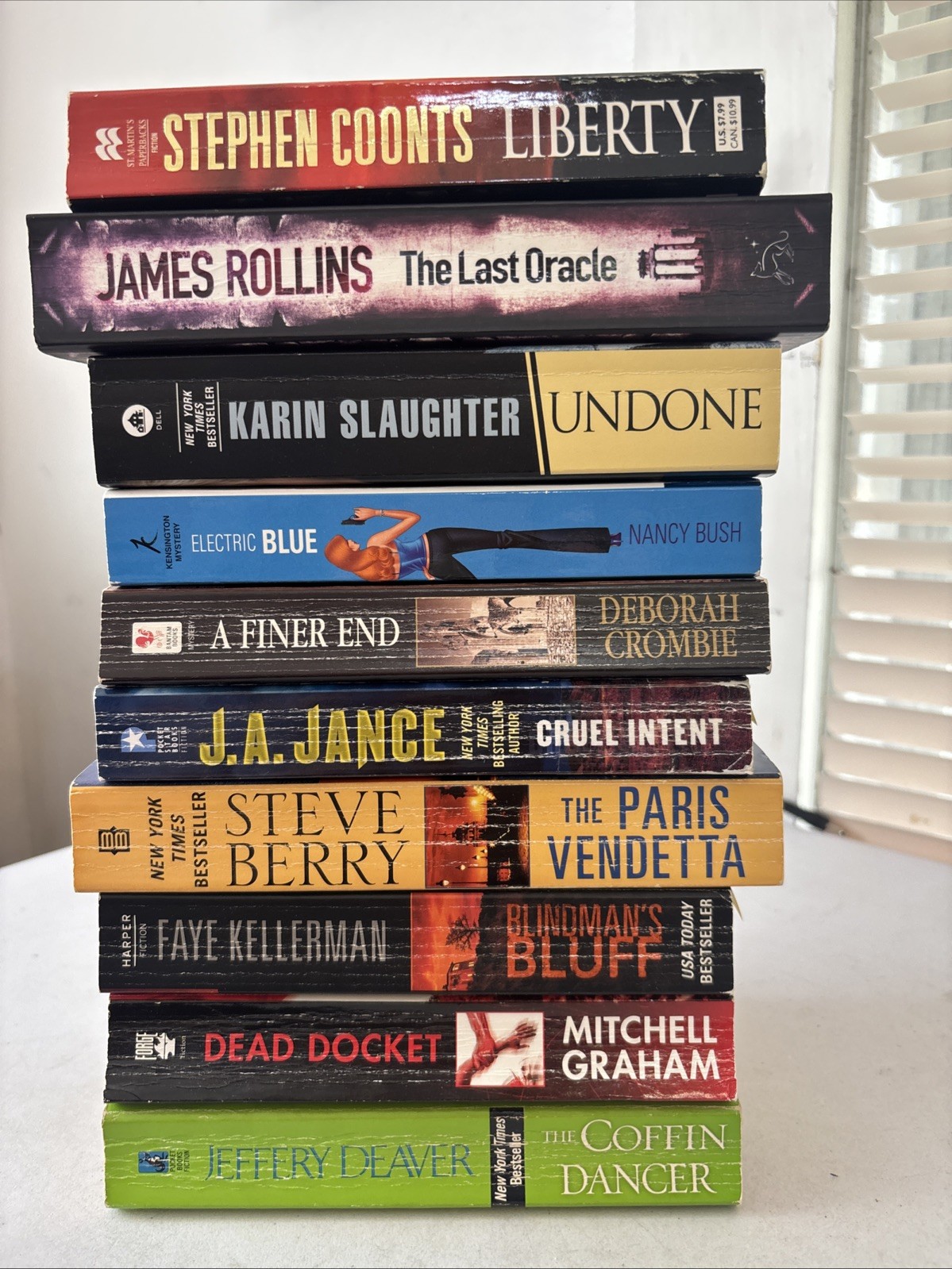 Lot of 10 – Mystery and Thrillers – Mixed Authors – FREE SHIPPING