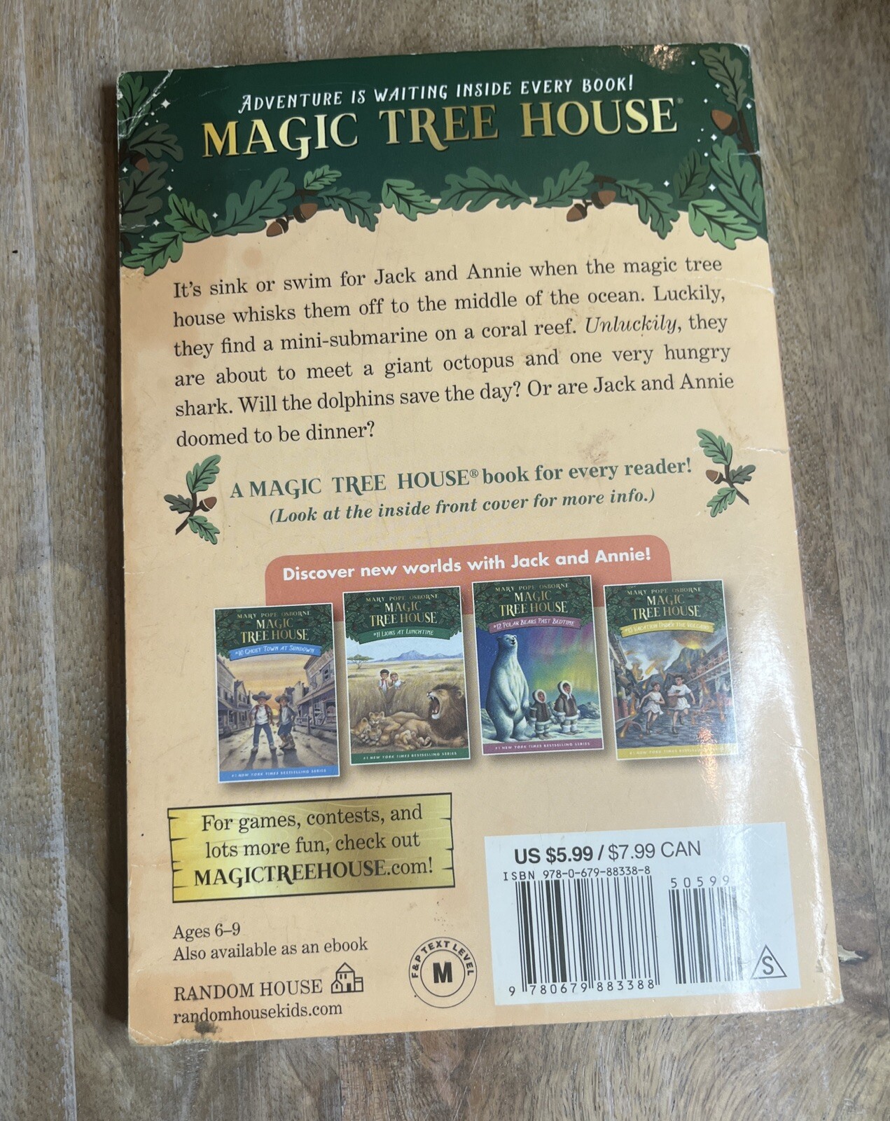 Dolphins at Daybreak (Magic Tree House, No. 9)