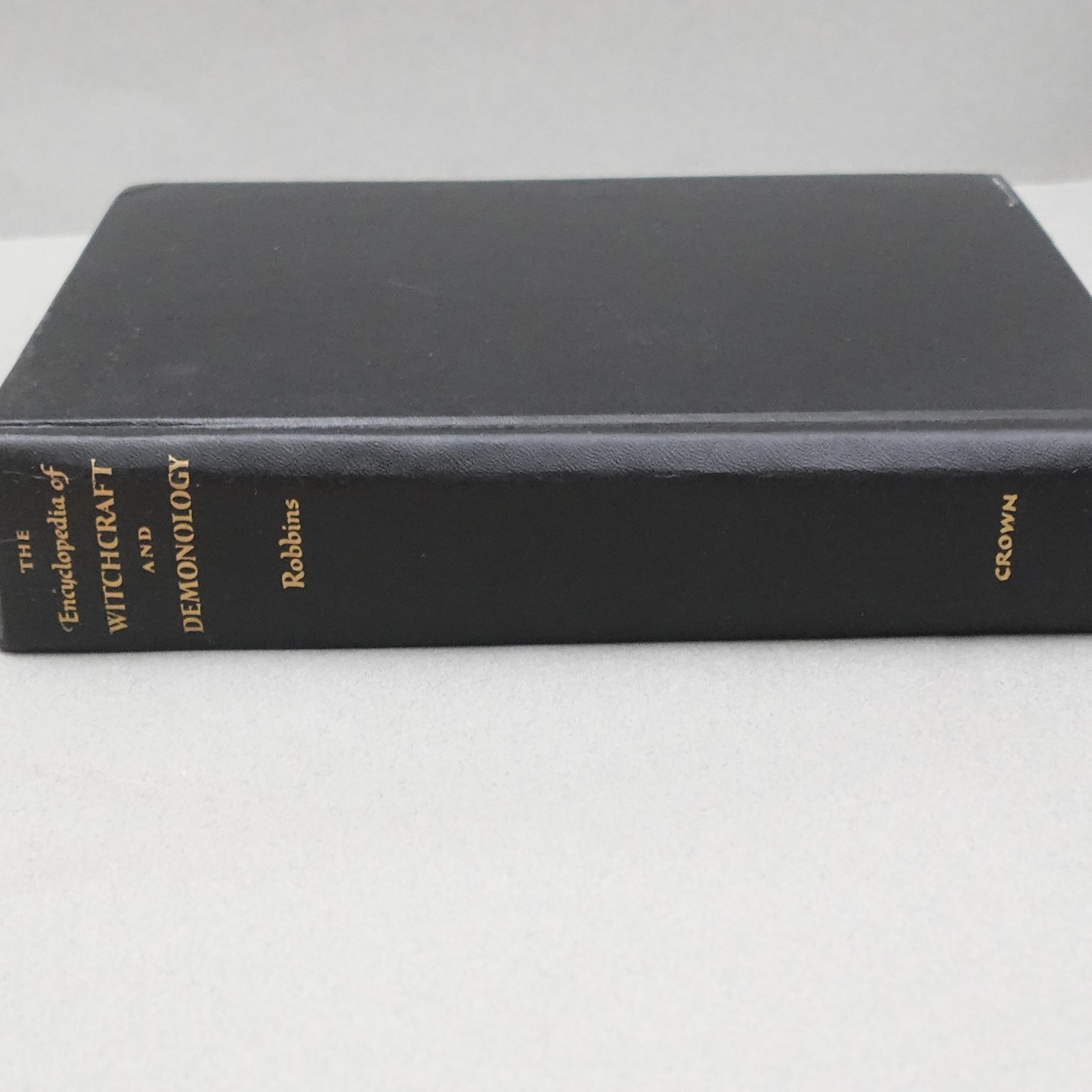 1959 The Encyclopedia of Witchcraft and Demonology by Rossell Hope Robbins BCE