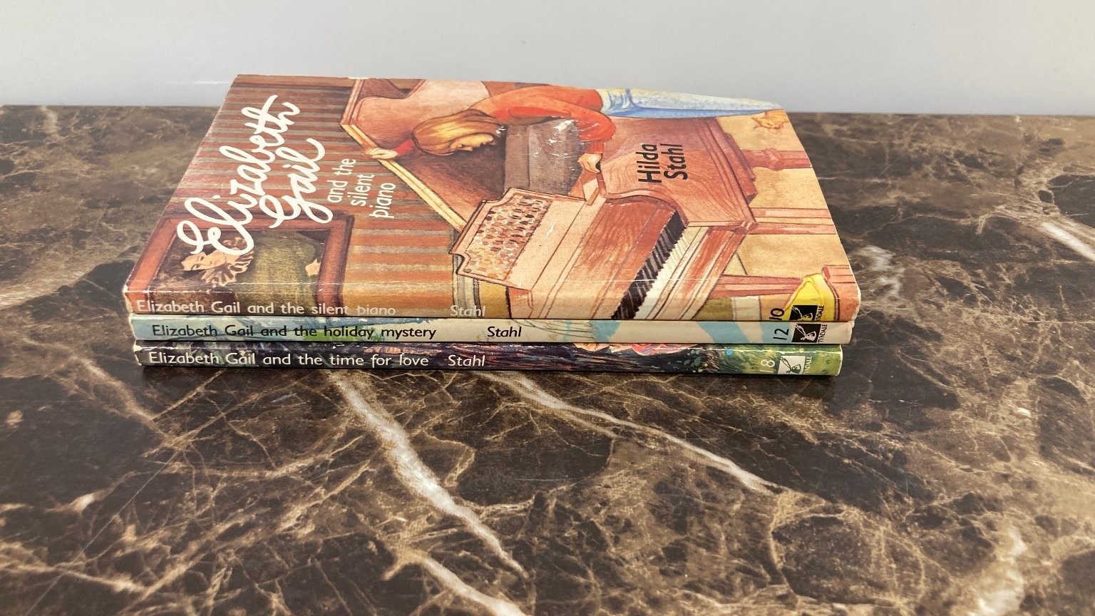 Elizabeth Gail Series 3-Book Lot Hilda Stahl Moody Press Mystery Juvenile