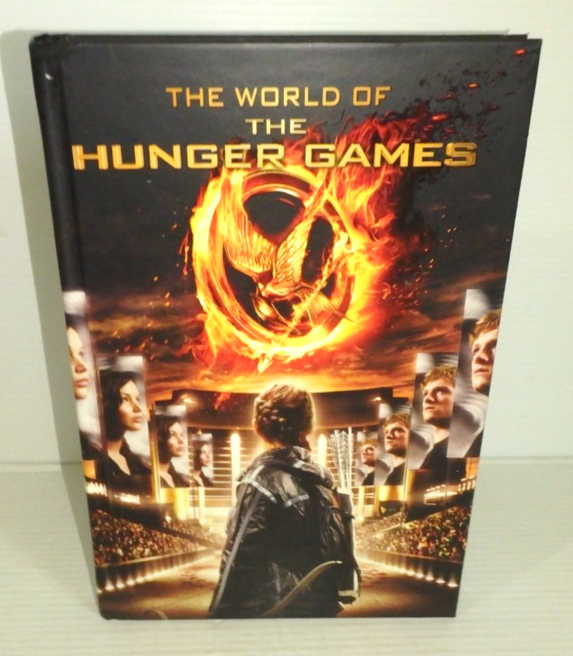 Hunger Games Trilogy + 1 Suzanne Collins & 1000 pc Puzzle (LN) HB w/DJ – 1st