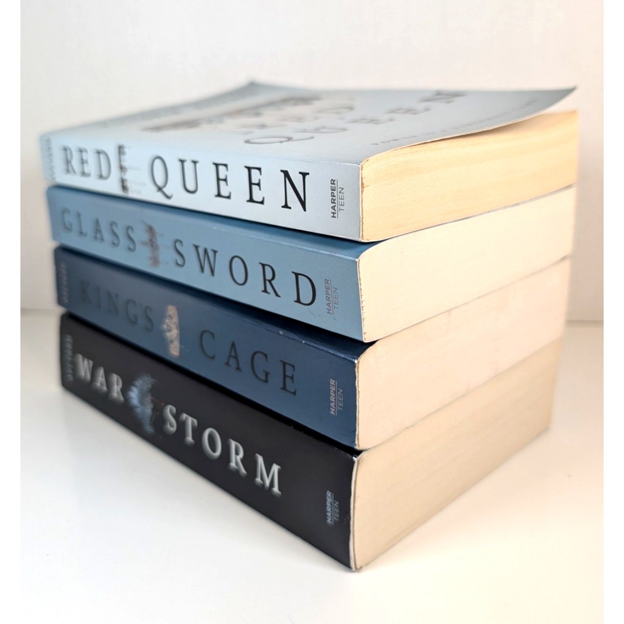 Near Complete Set RED QUEEN Books Series by Victoria Aveyard vol. 1-4 PB