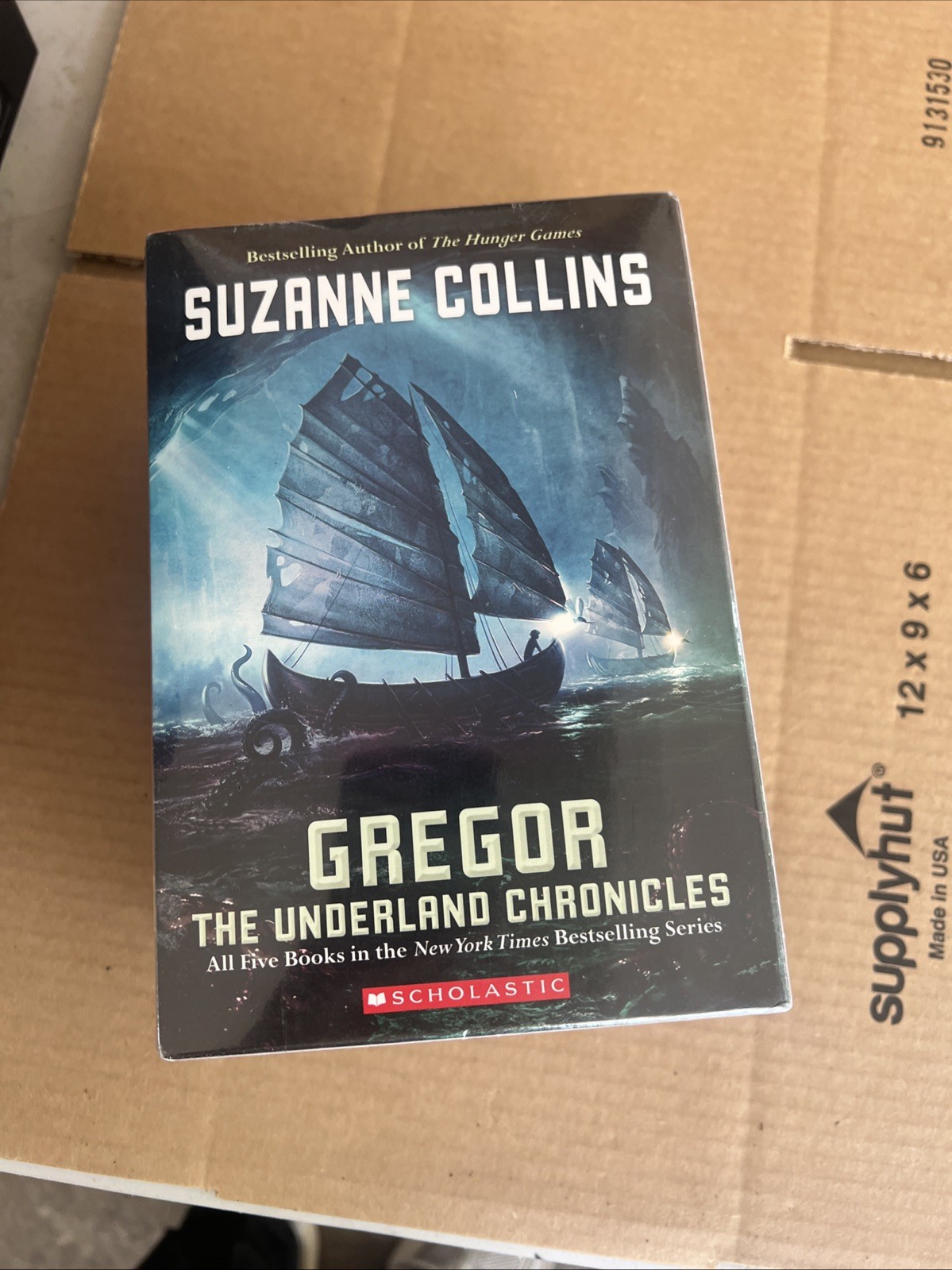 GREGOR THE UNDERLAND CHRONICLES – 5 SUZANNE COLLINS SOFT COVER BOOKS BOX SET-LOT