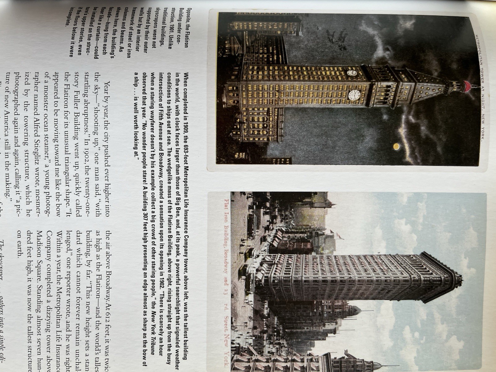 New York An Illustrated History by James Sanders & Ric urns