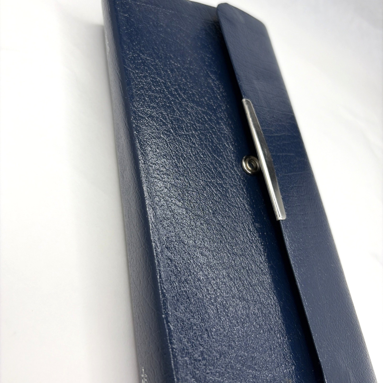 NKJV Holy Bible Nelson Publishers Bonded Leather Cover Snap 24SB Blue 1994