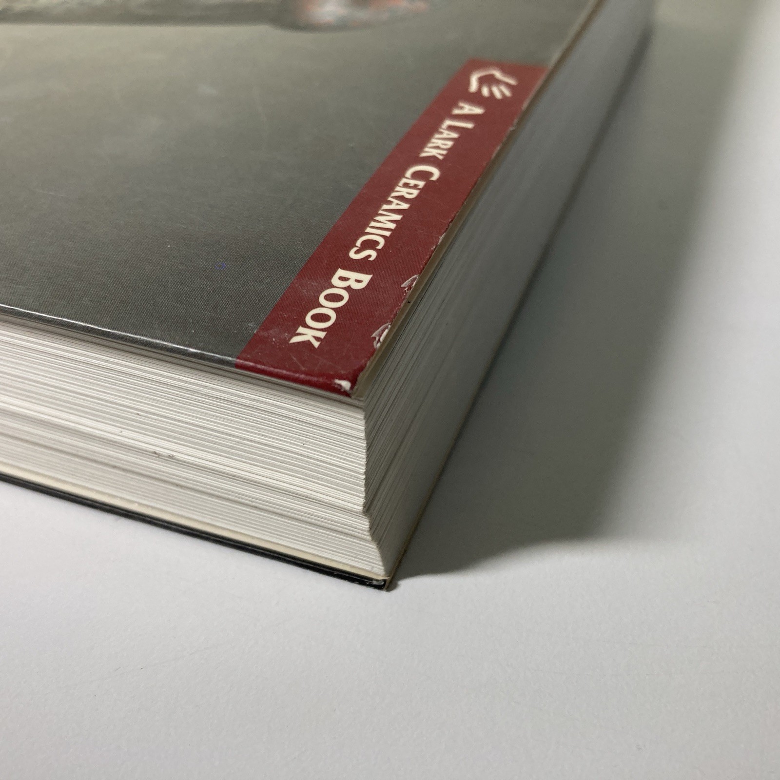 500 Figures in Clay: Ceramic Artists Celebrate the Human Form Lark Ceramics Book
