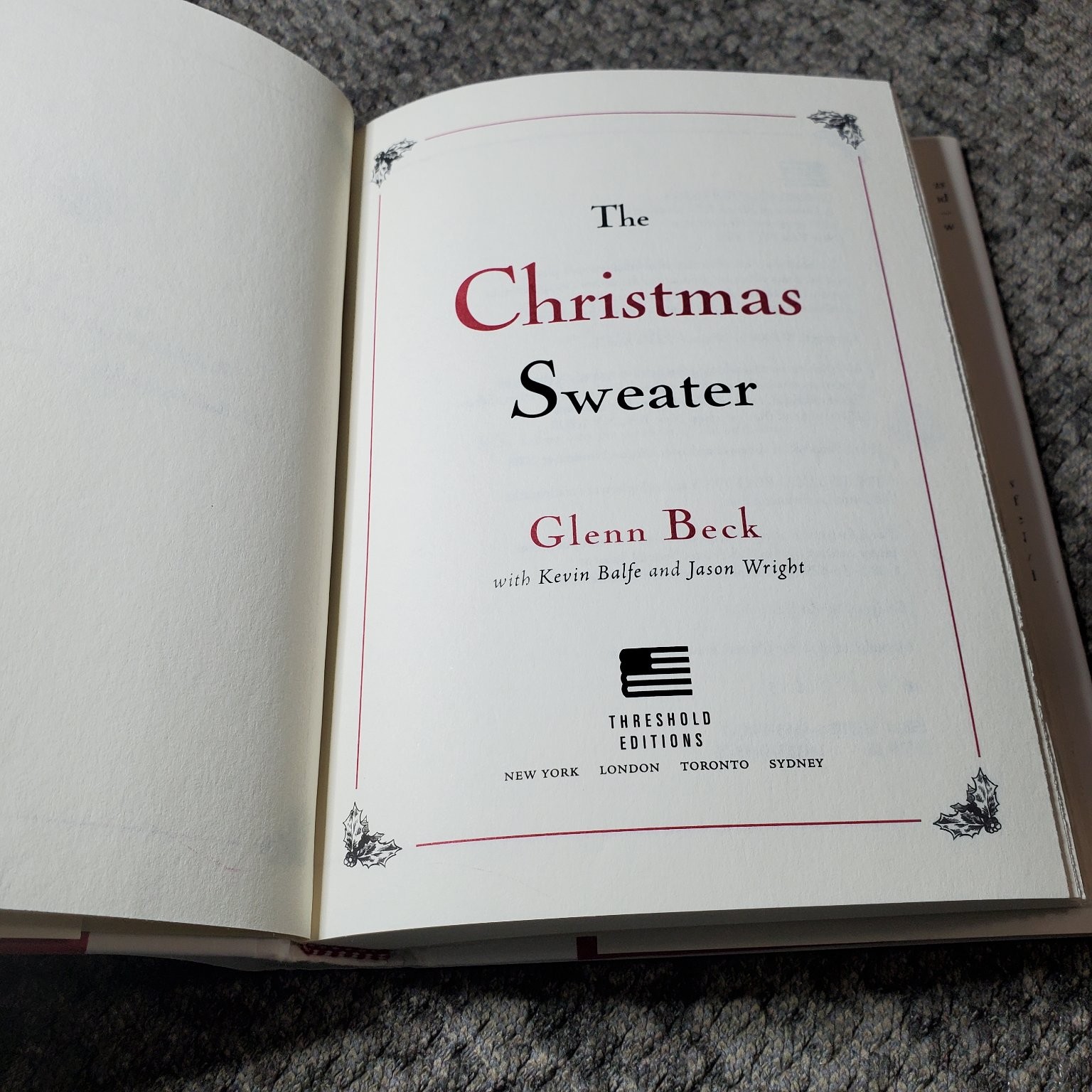 The Christmas Sweater Glenn Beck 2008 Holiday Fiction Threshold Hardcover Book