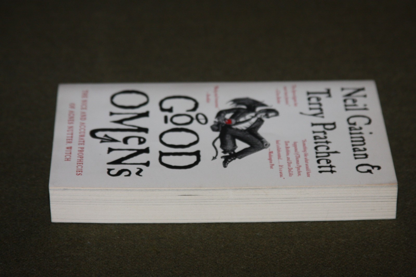 Good Omens by Neil Gaiman & Terry Pratchett 2007 TPB 10th Printing