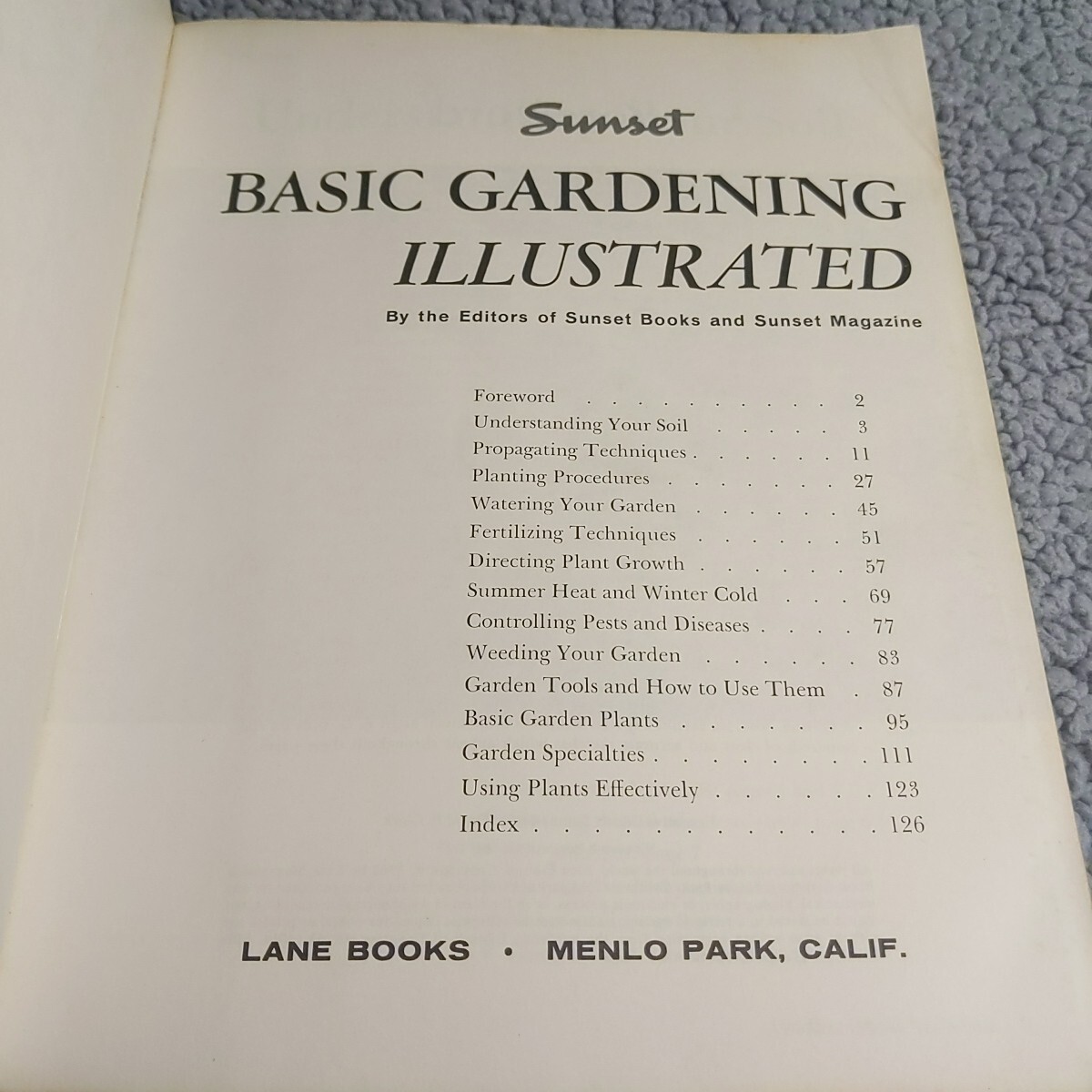 Sunset Magazine BASIC GARDENING ILLUSTRATED Vintage 1974