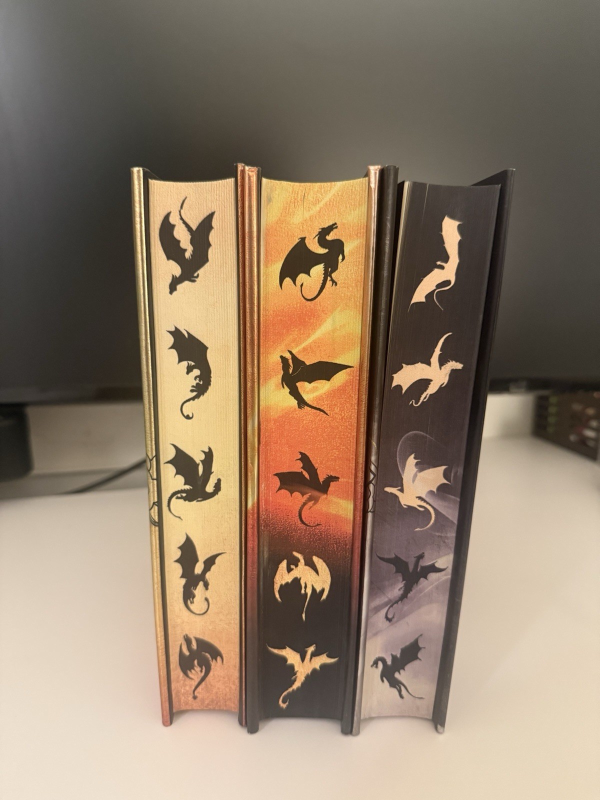 Rebecca Yarros The Empyrean Ser. Fourth Wing, Iron Flame, Onyx Storm Hardcover