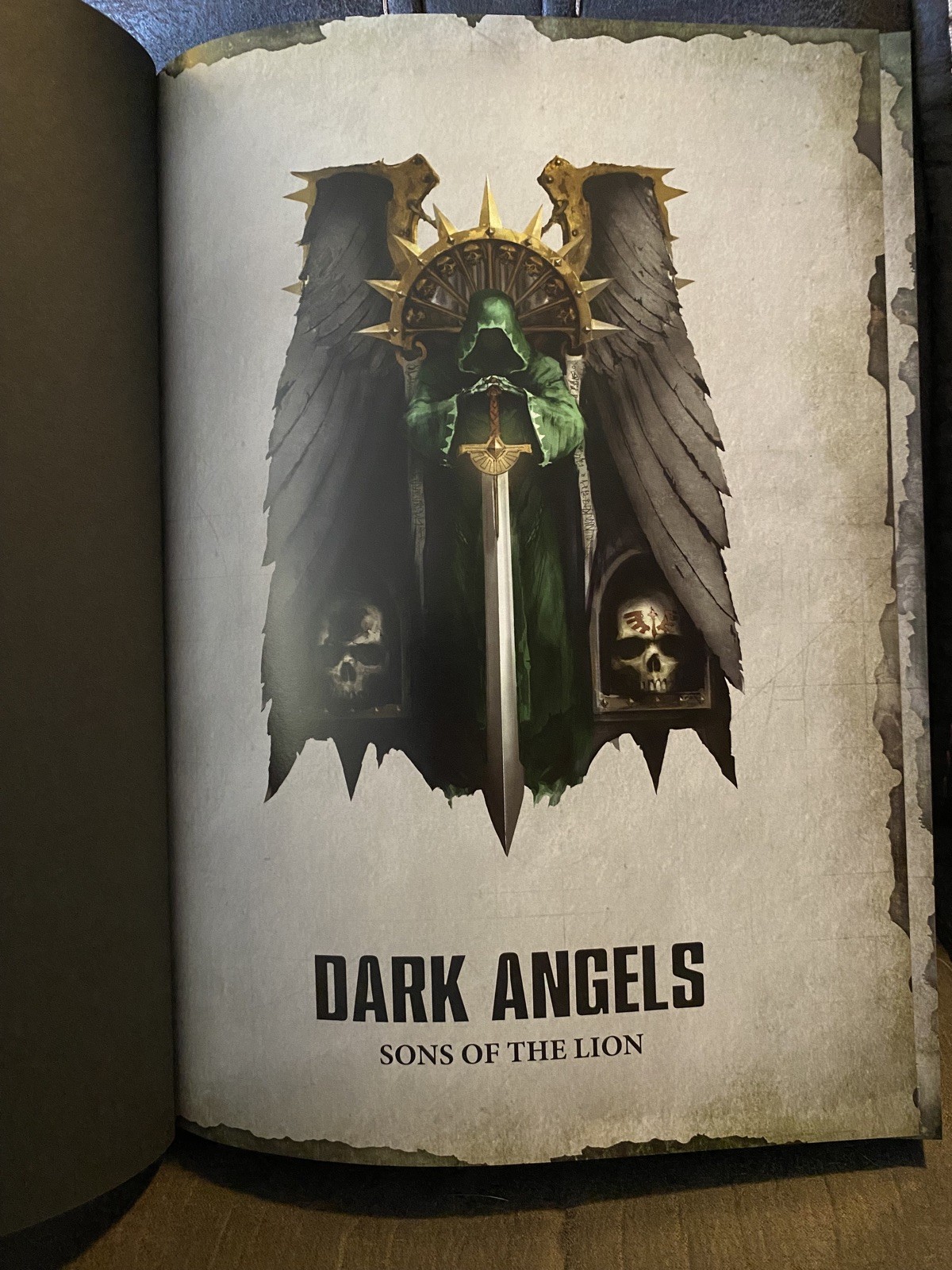 Warhammer 40k Codex Adeptus Astartes Dark Angels Book Hardcover Sons of Lion