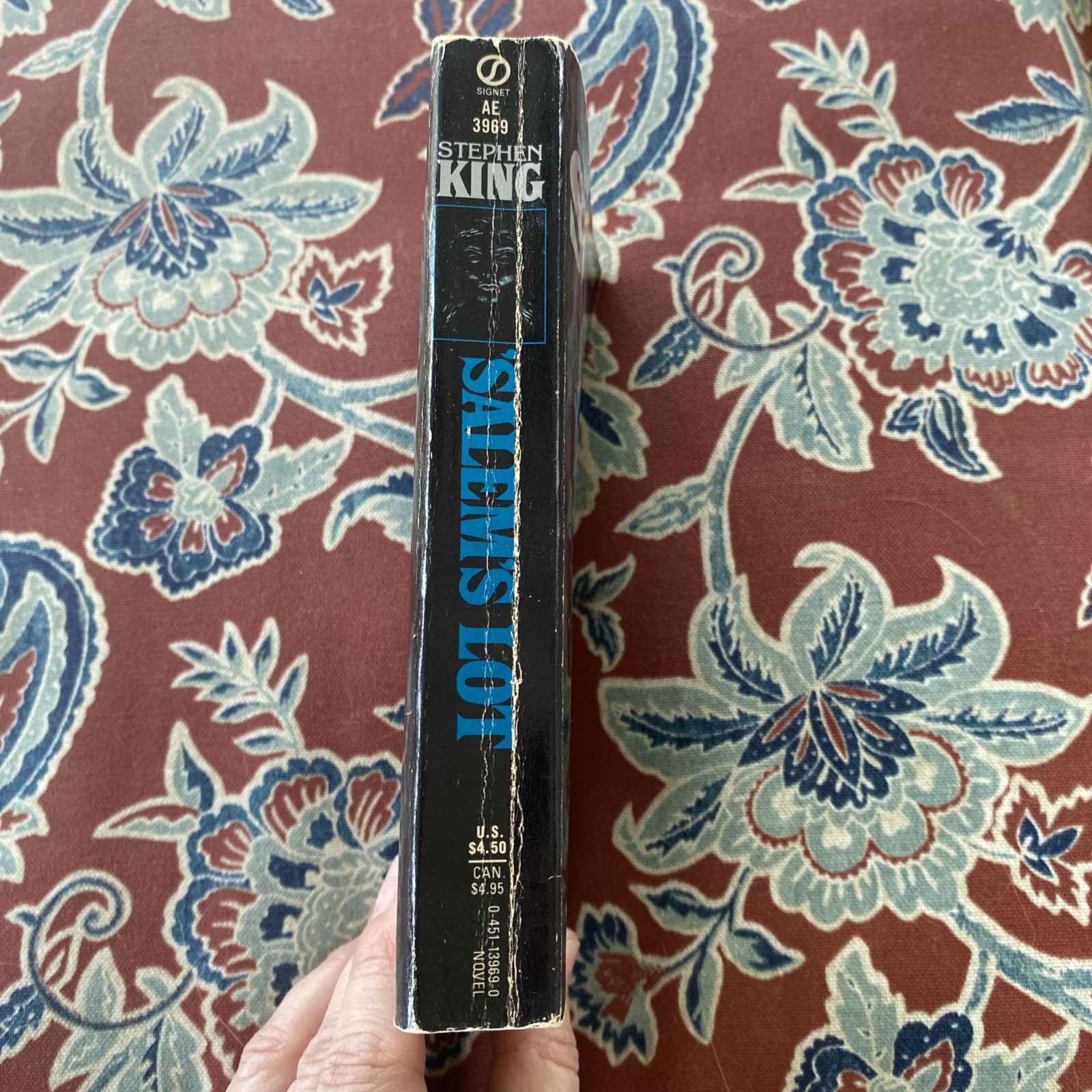 Salem’s Lot by Stephen King, First Signet printing, 1976 paperback. Good.
