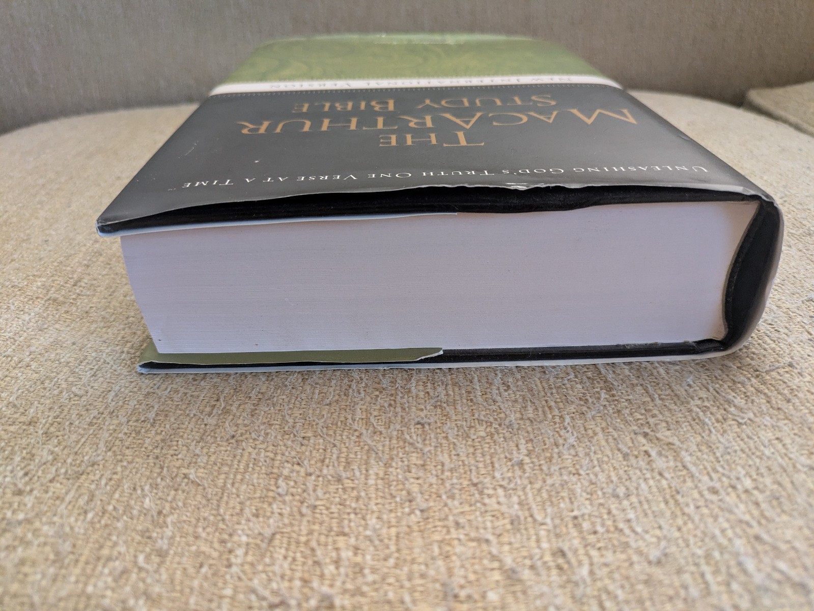 The MacArthur Study Bible: New International Version, Signature Series | 2013