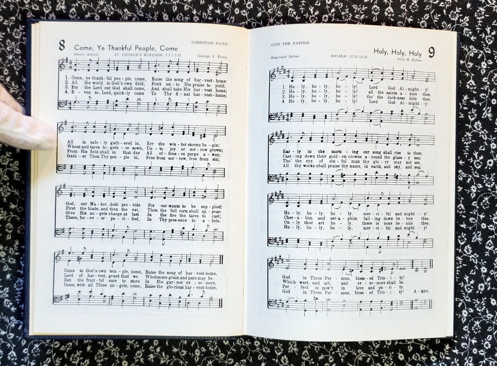 When Youth Sing, The Warner Press, Gospel Trumpet Company, 1961, HC